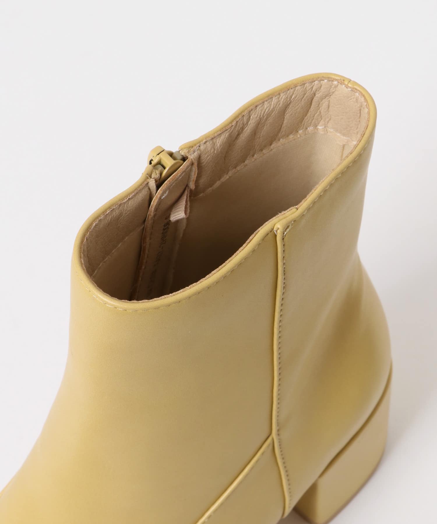 ワイドスクエアショートブーツ BEIGE S