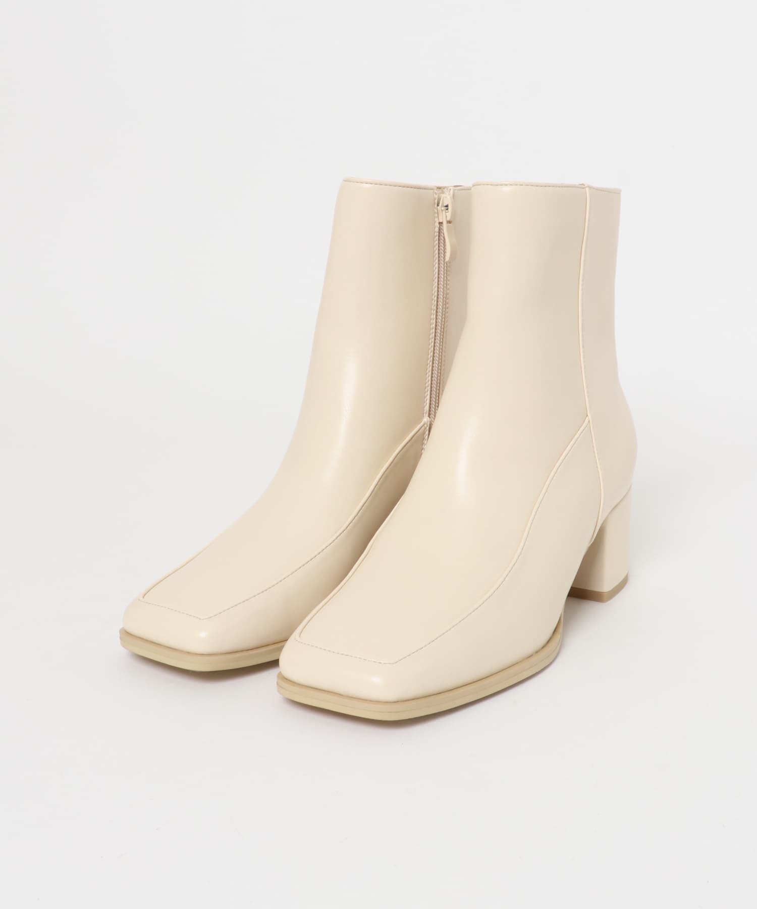 ワイドスクエアショートブーツ IVORY S