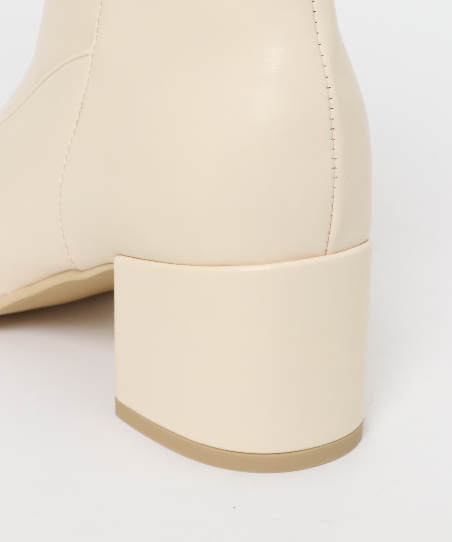 ワイドスクエアショートブーツ IVORY S