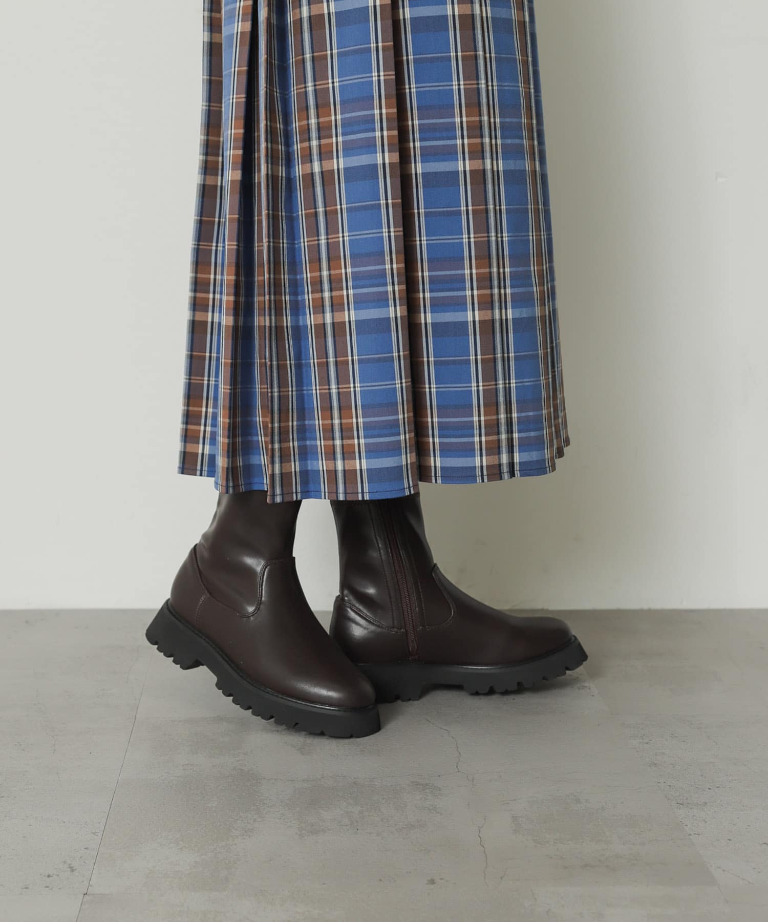 『軽量ソール採用』トラックソールブーツ BROWN M