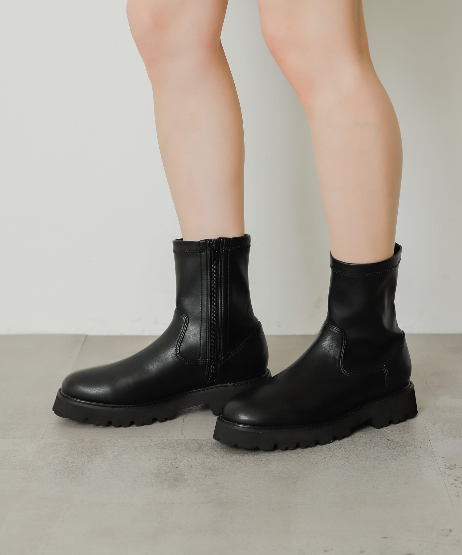 『軽量ソール採用』トラックソールブーツ BLACK M