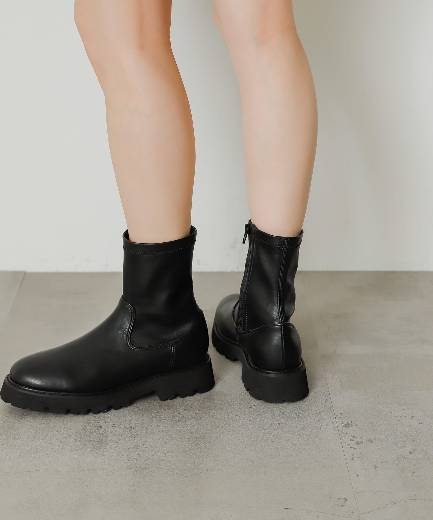 『軽量ソール採用』トラックソールブーツ BLACK M