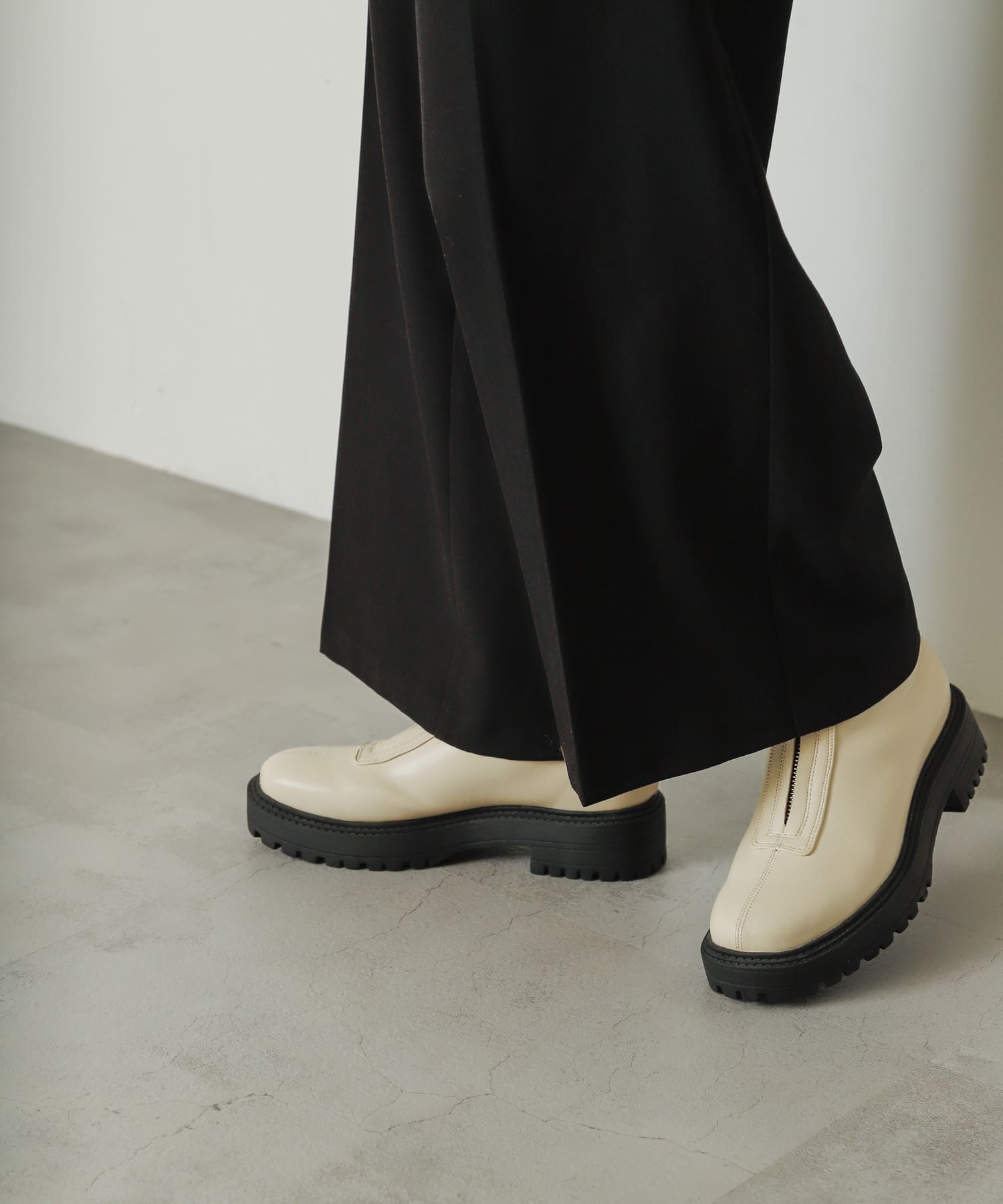 センタージップブーツ IVORY L