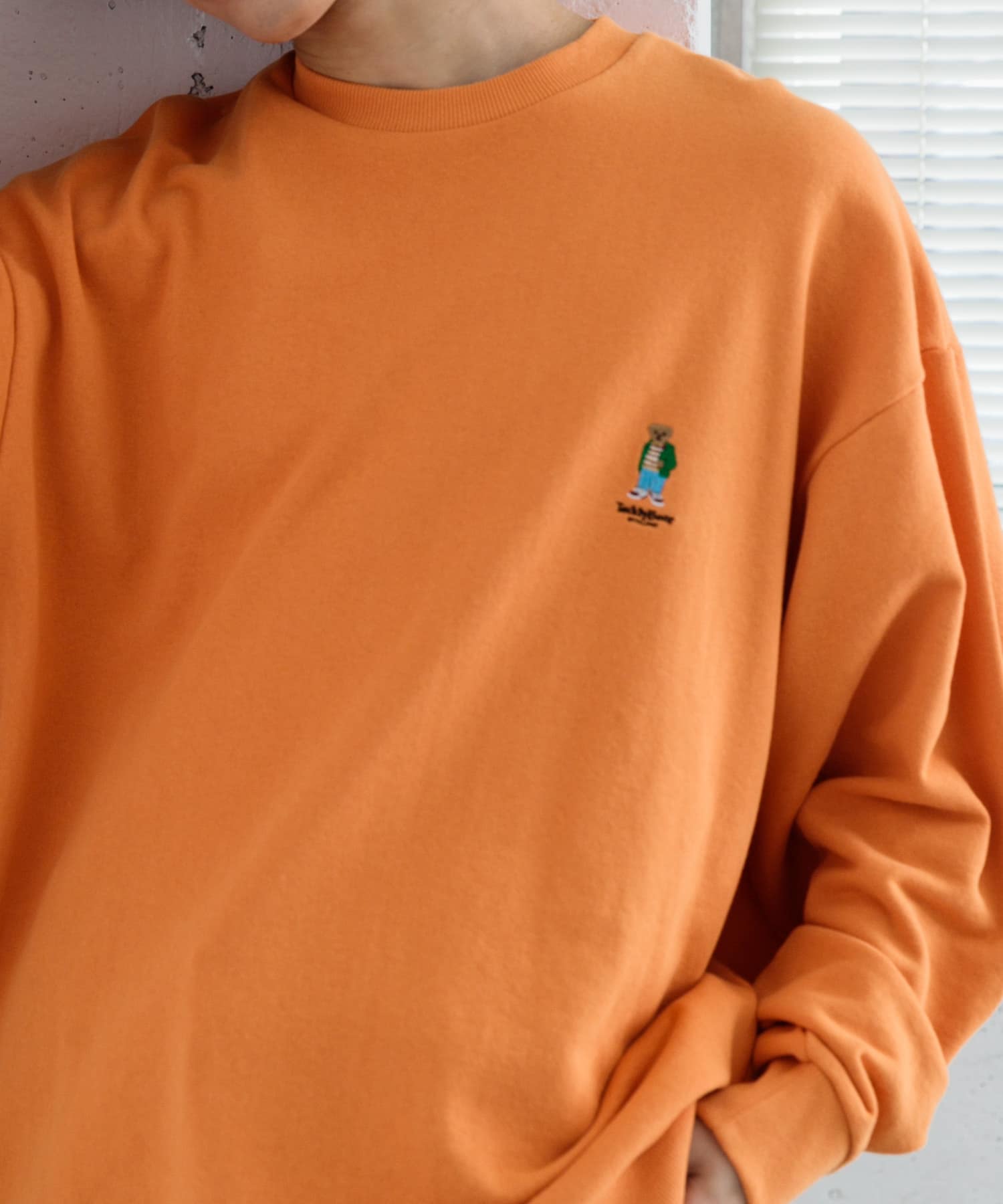 ORANGE