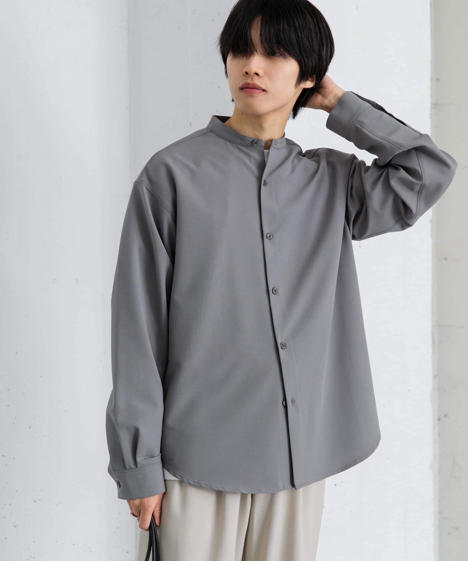 GRAY