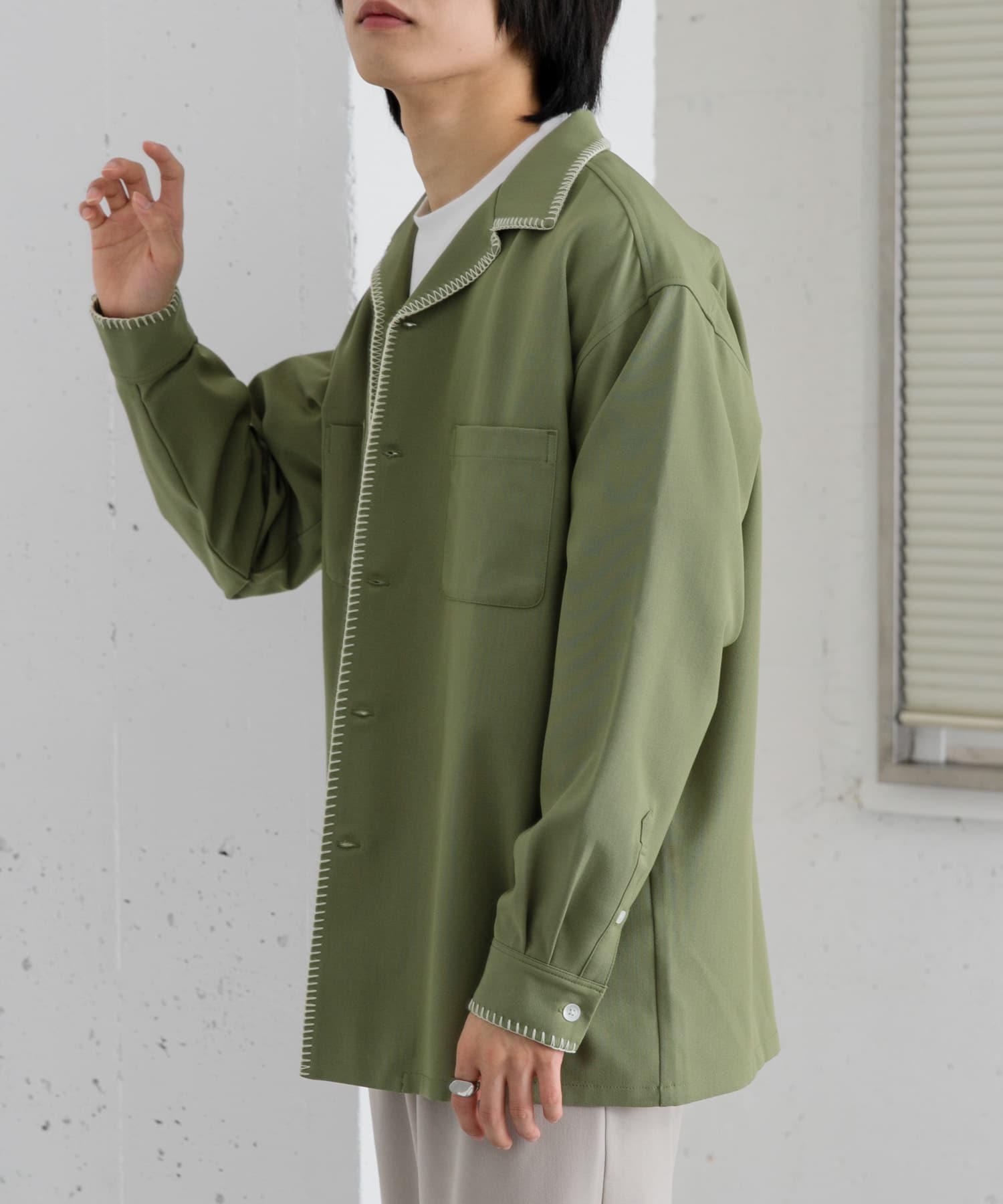KHAKI