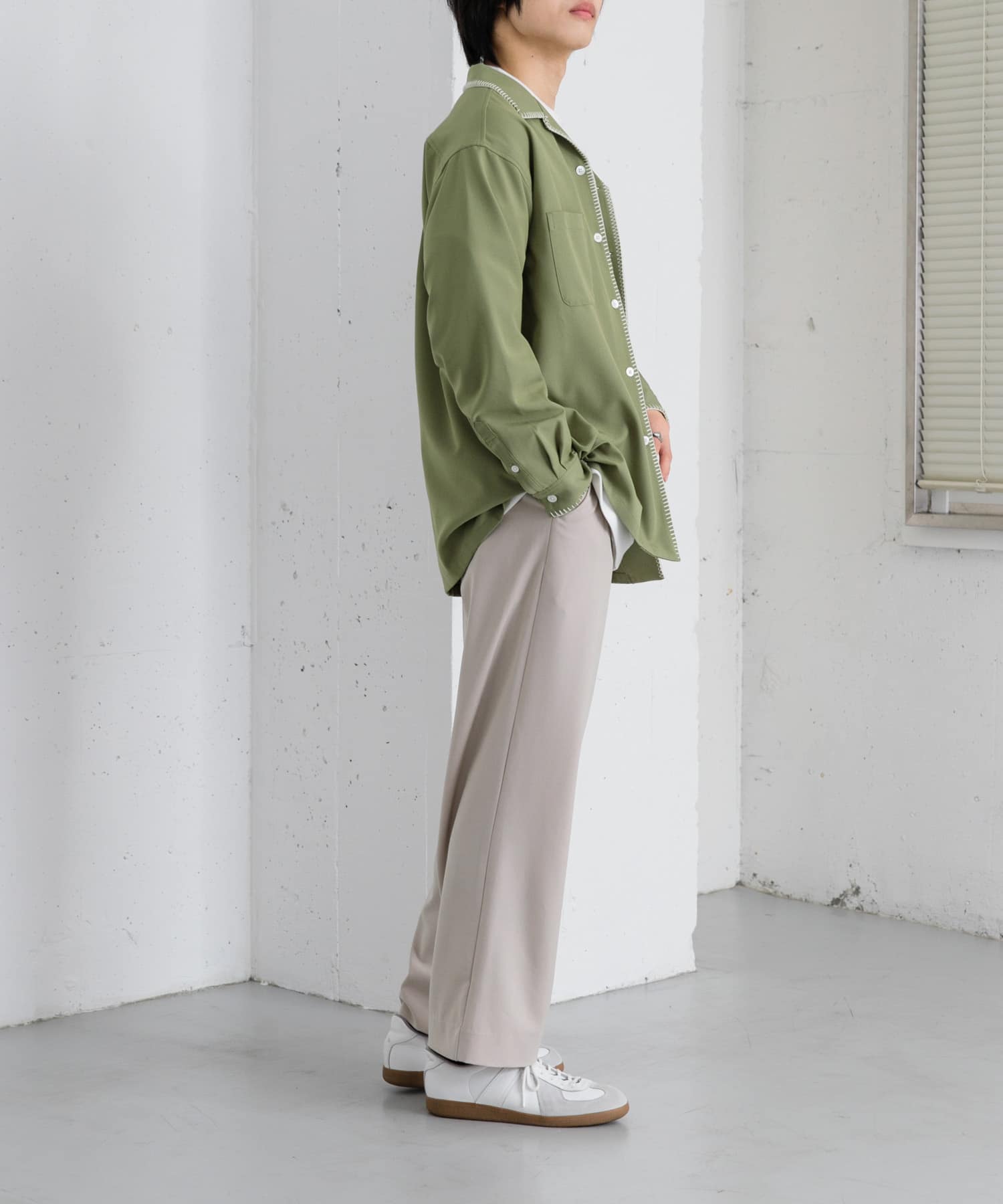 KHAKI