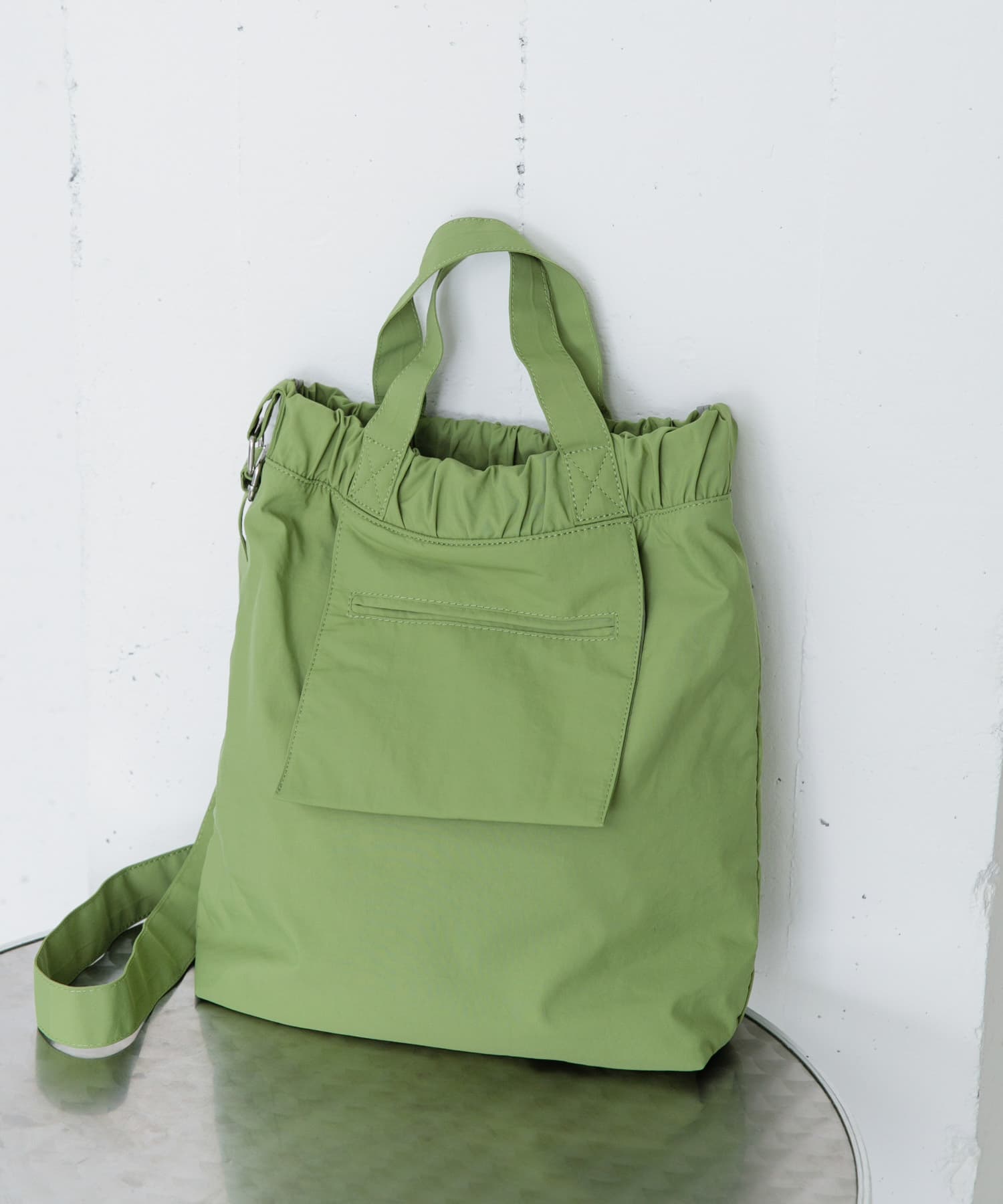 ナイロンショルダーバッグ GREEN one