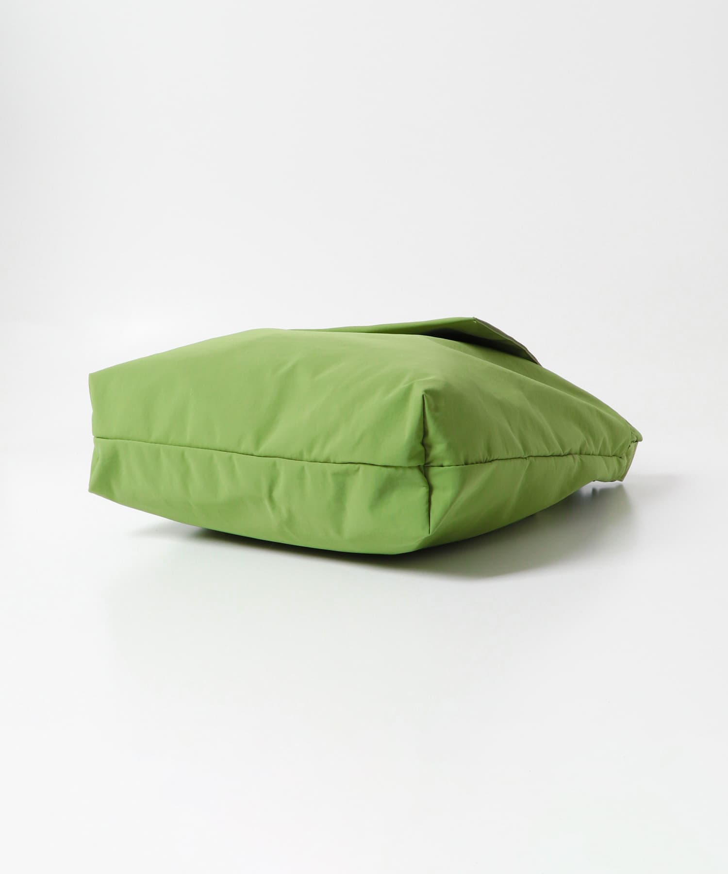 ナイロンショルダーバッグ GREEN one
