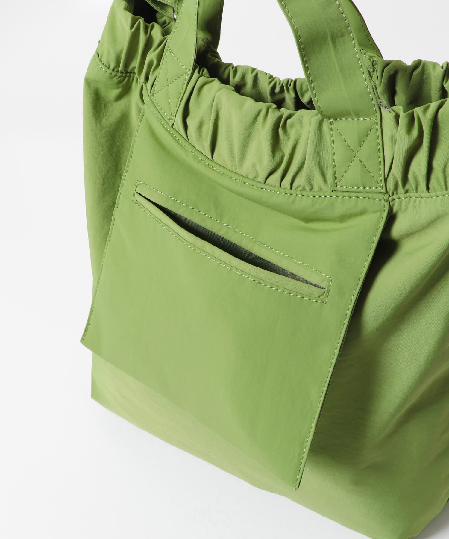 ナイロンショルダーバッグ GREEN one