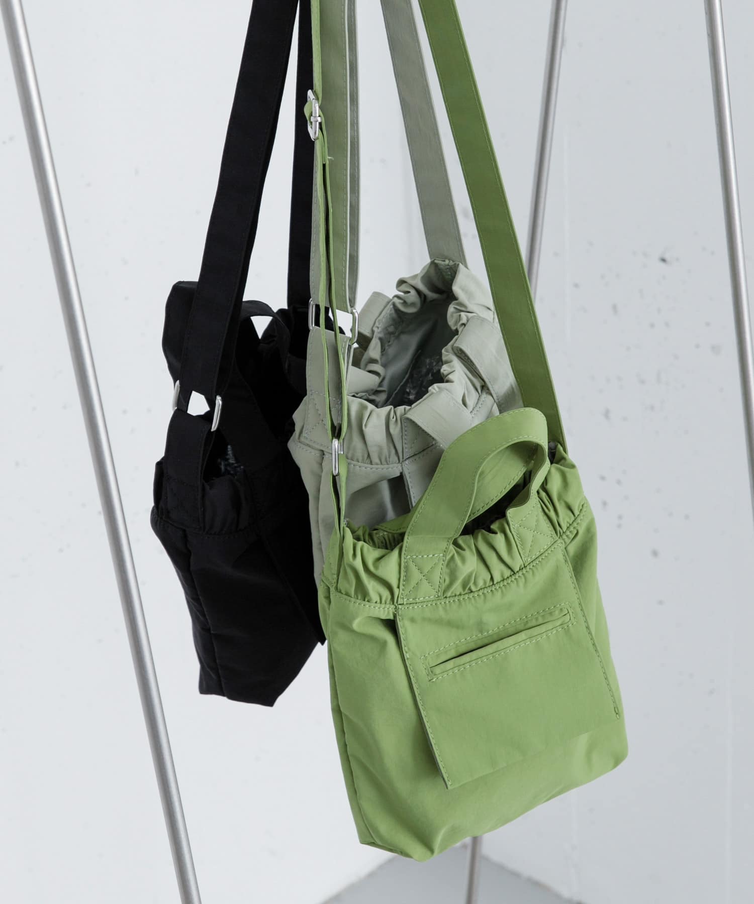 ナイロンミニショルダーバッグ GREEN one