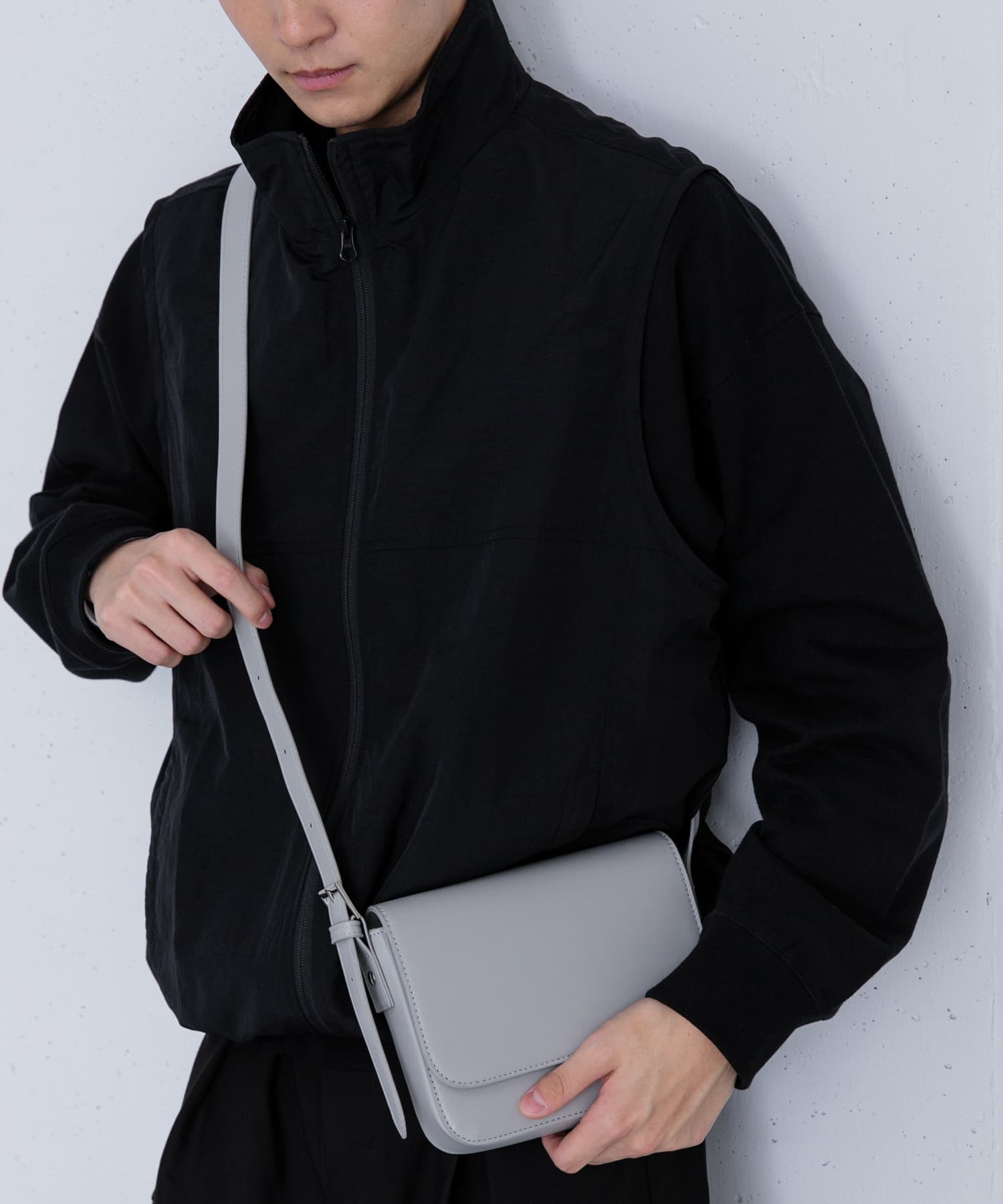 フェイクレザースクエアフラップショルダー GREIGE one