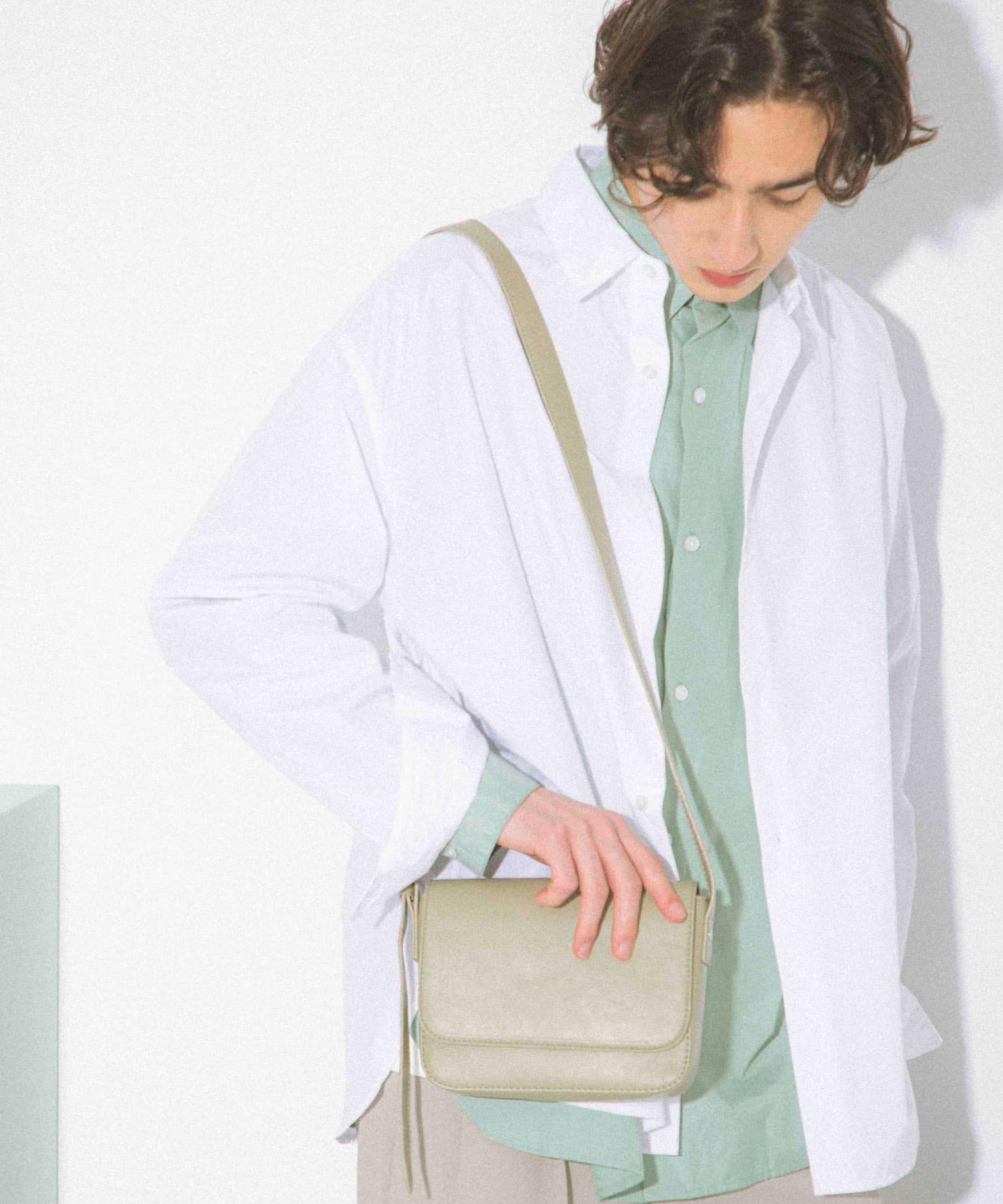 フェイクレザースクエアフラップショルダー MINT one