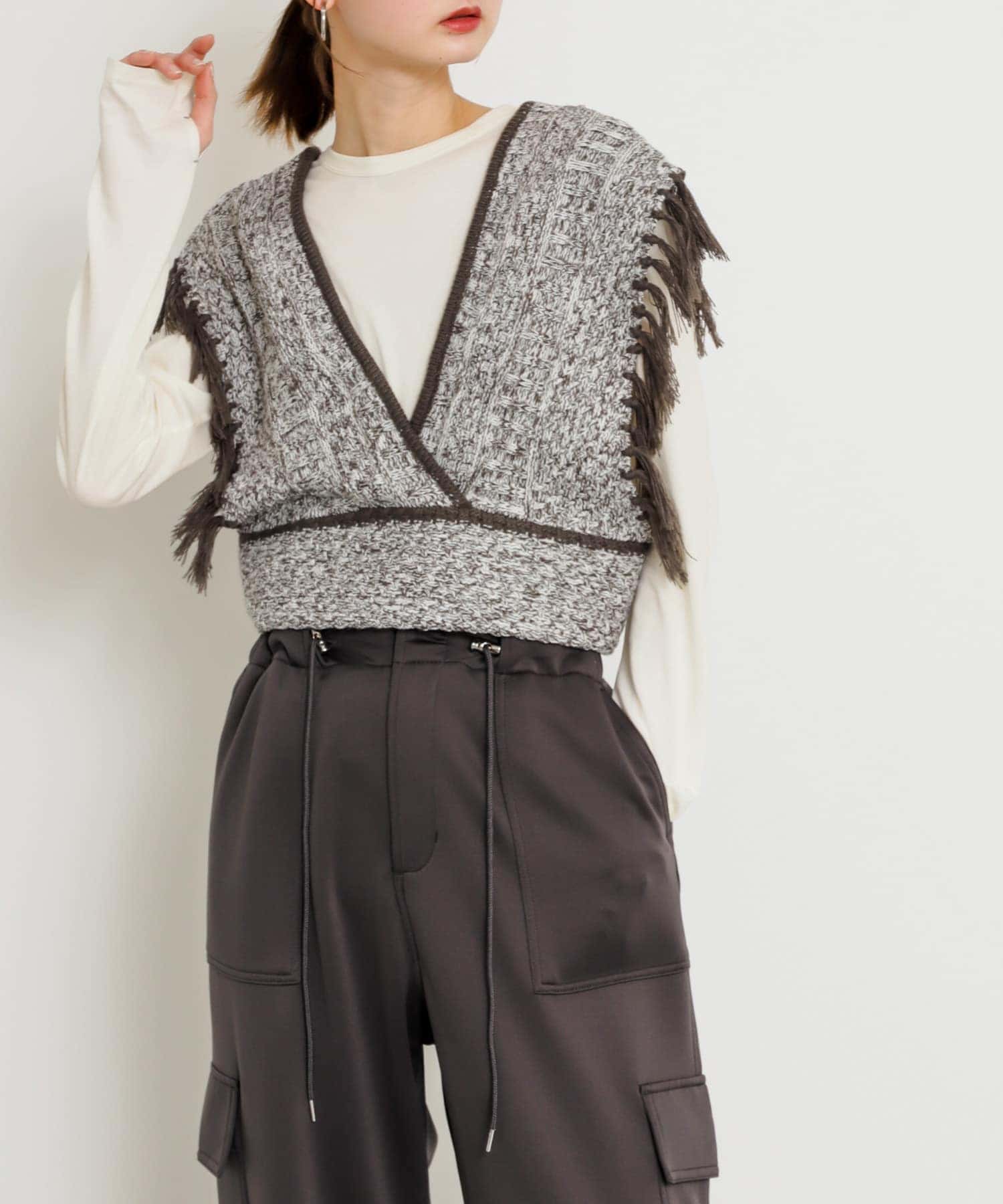 GRY×WHT