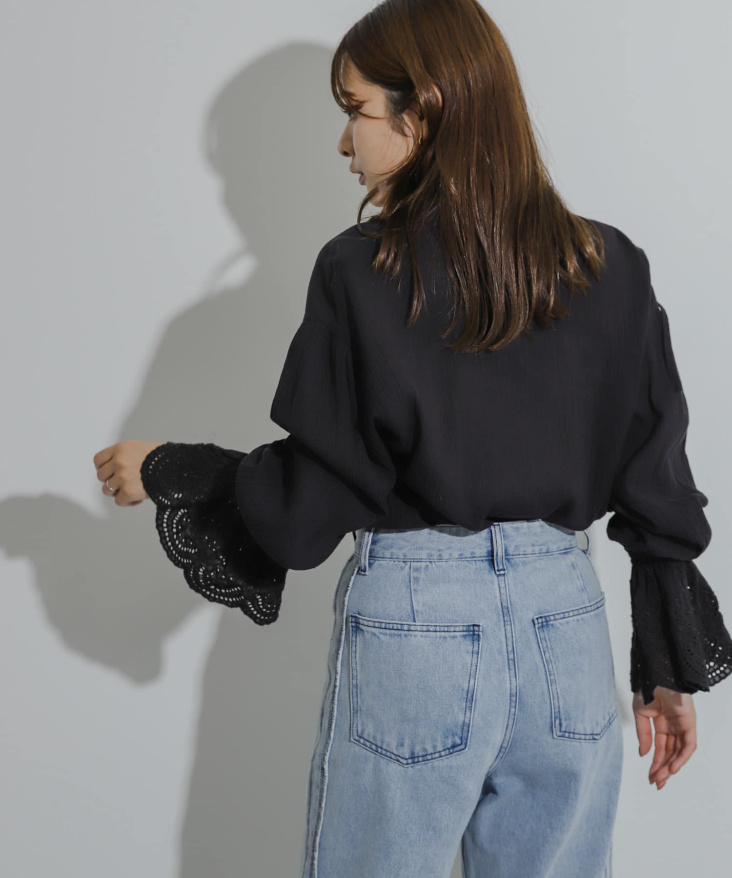 スカラップレースヨウリュウブラウス(one BLACK): トップス