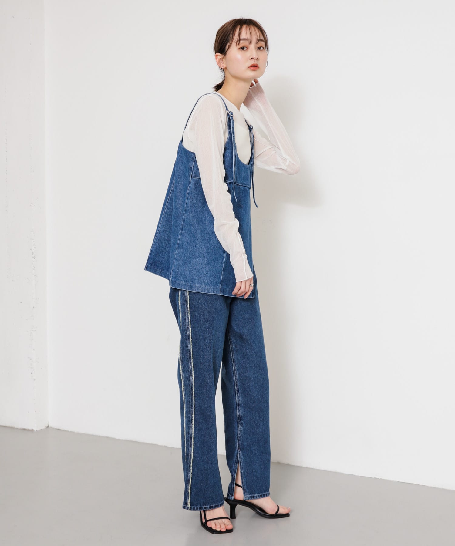 L.INDIGO