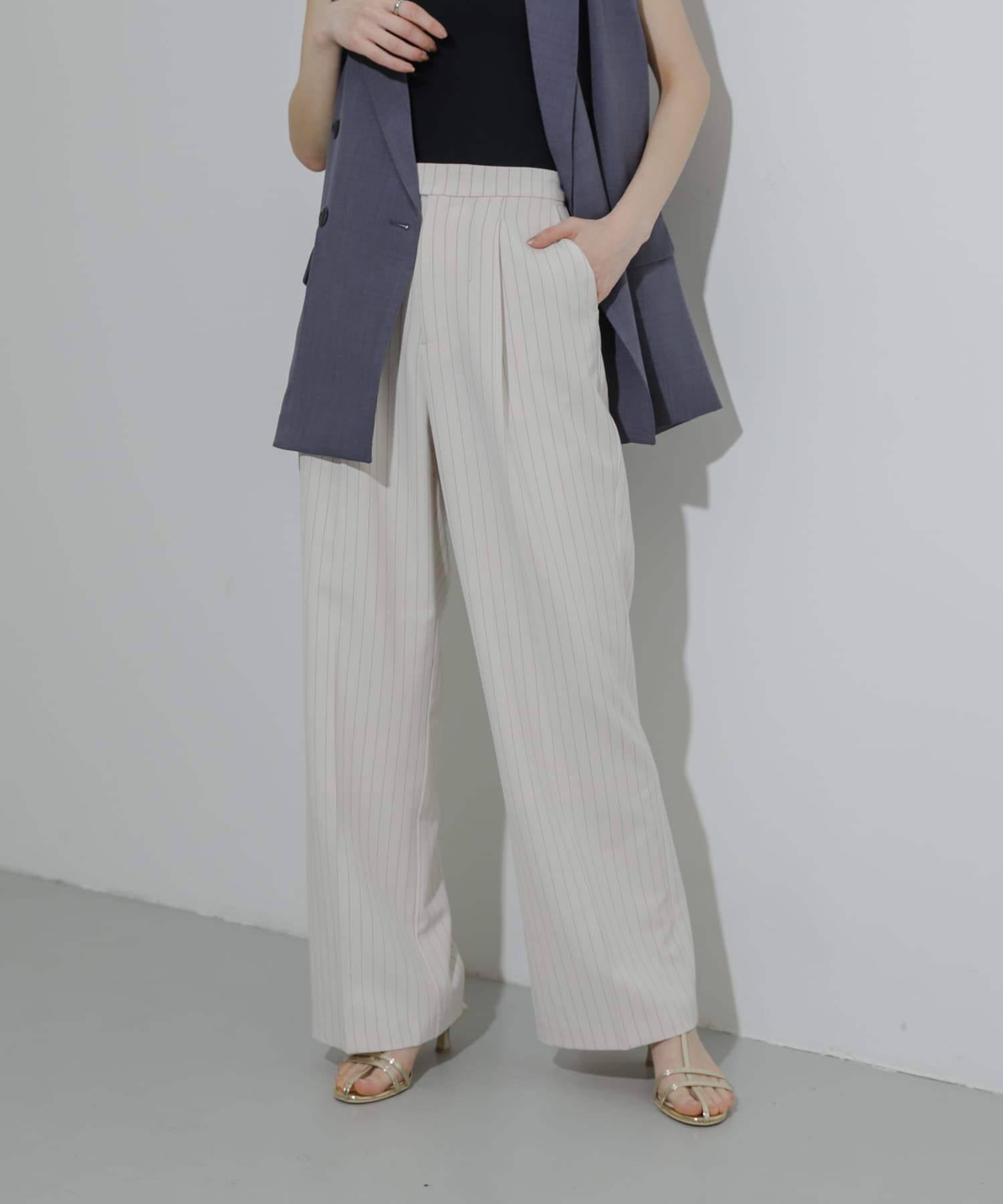 『5サイズ展開』センタープレスストレートパンツ