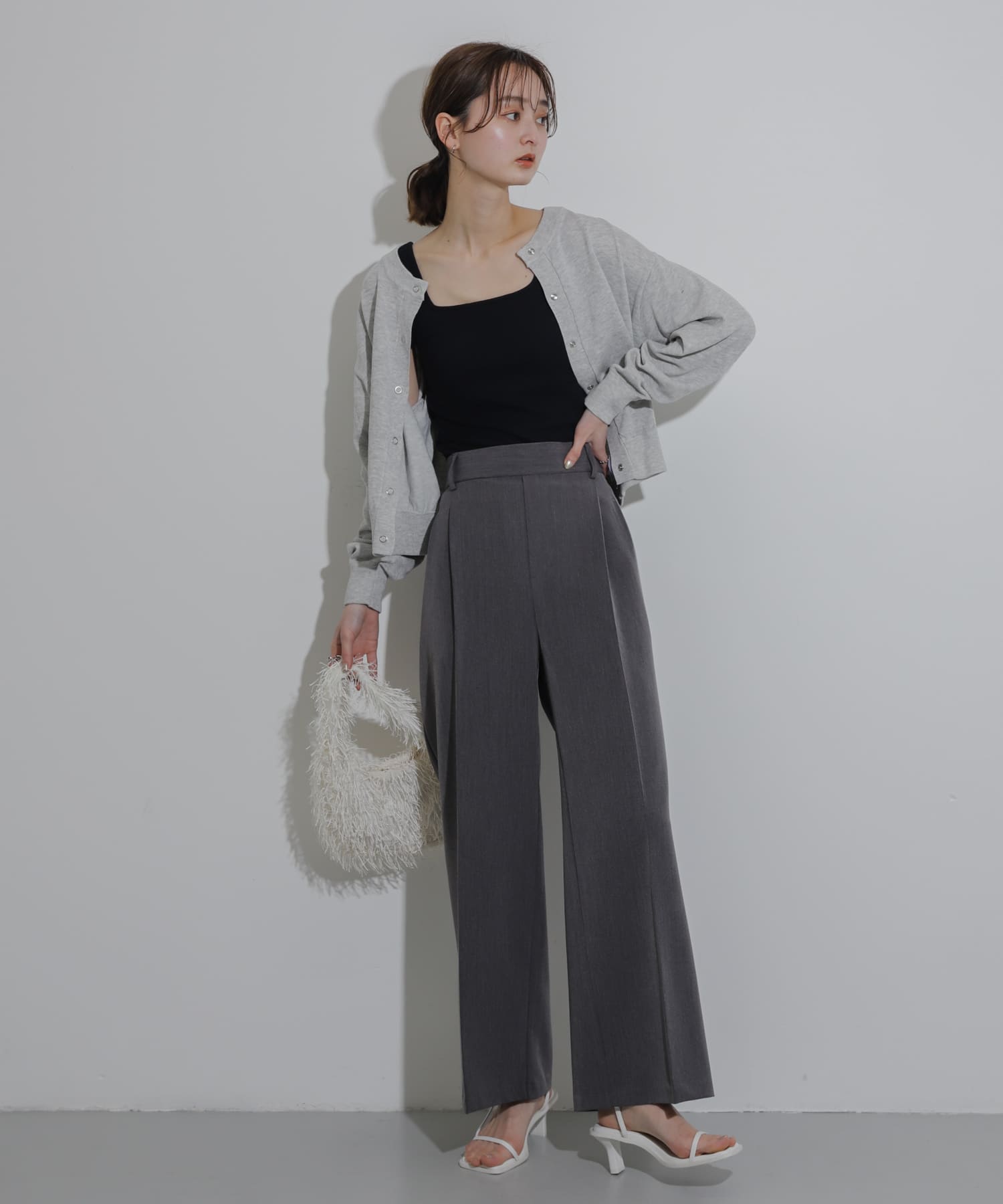 GRAY