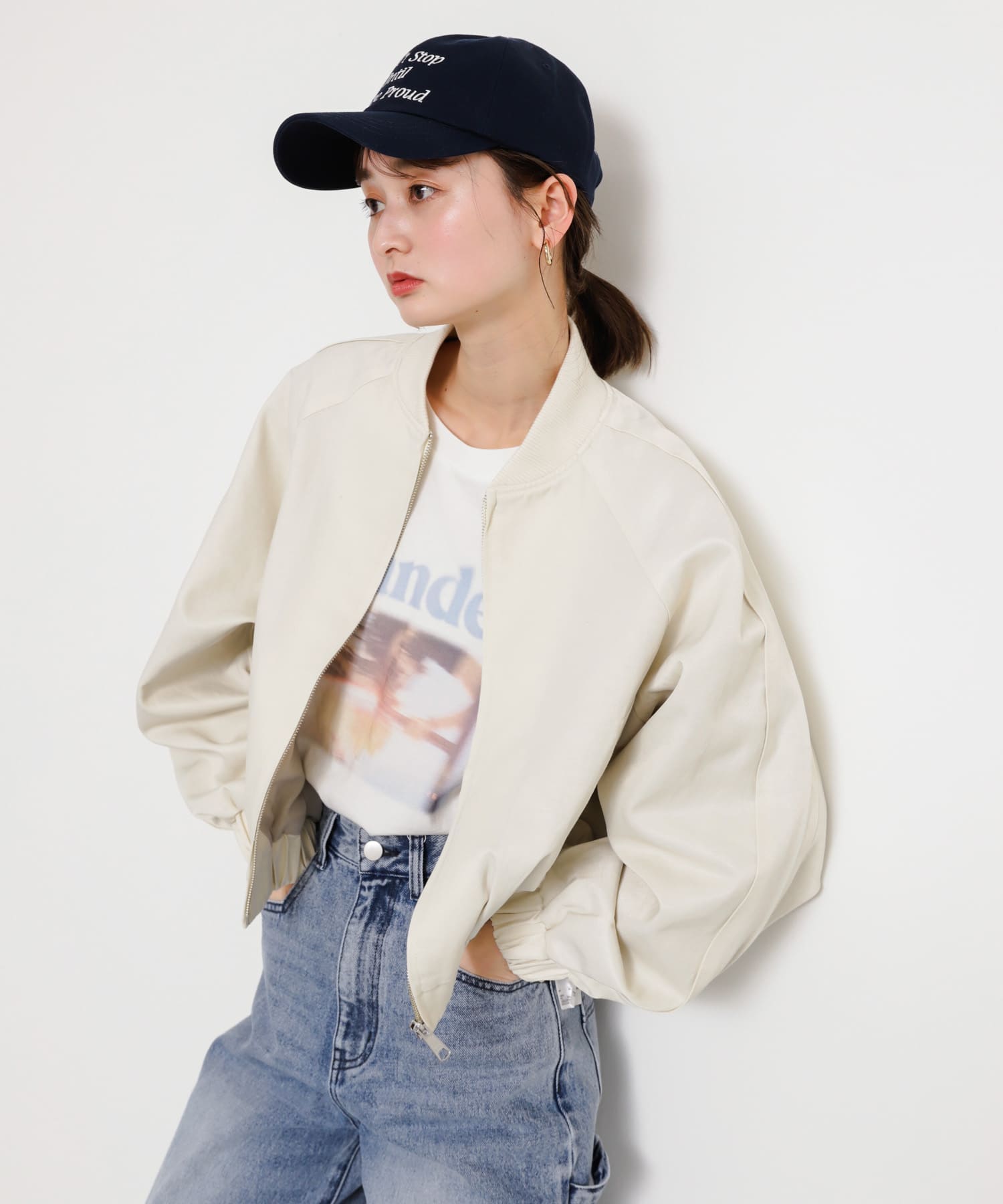 OFF WHITE