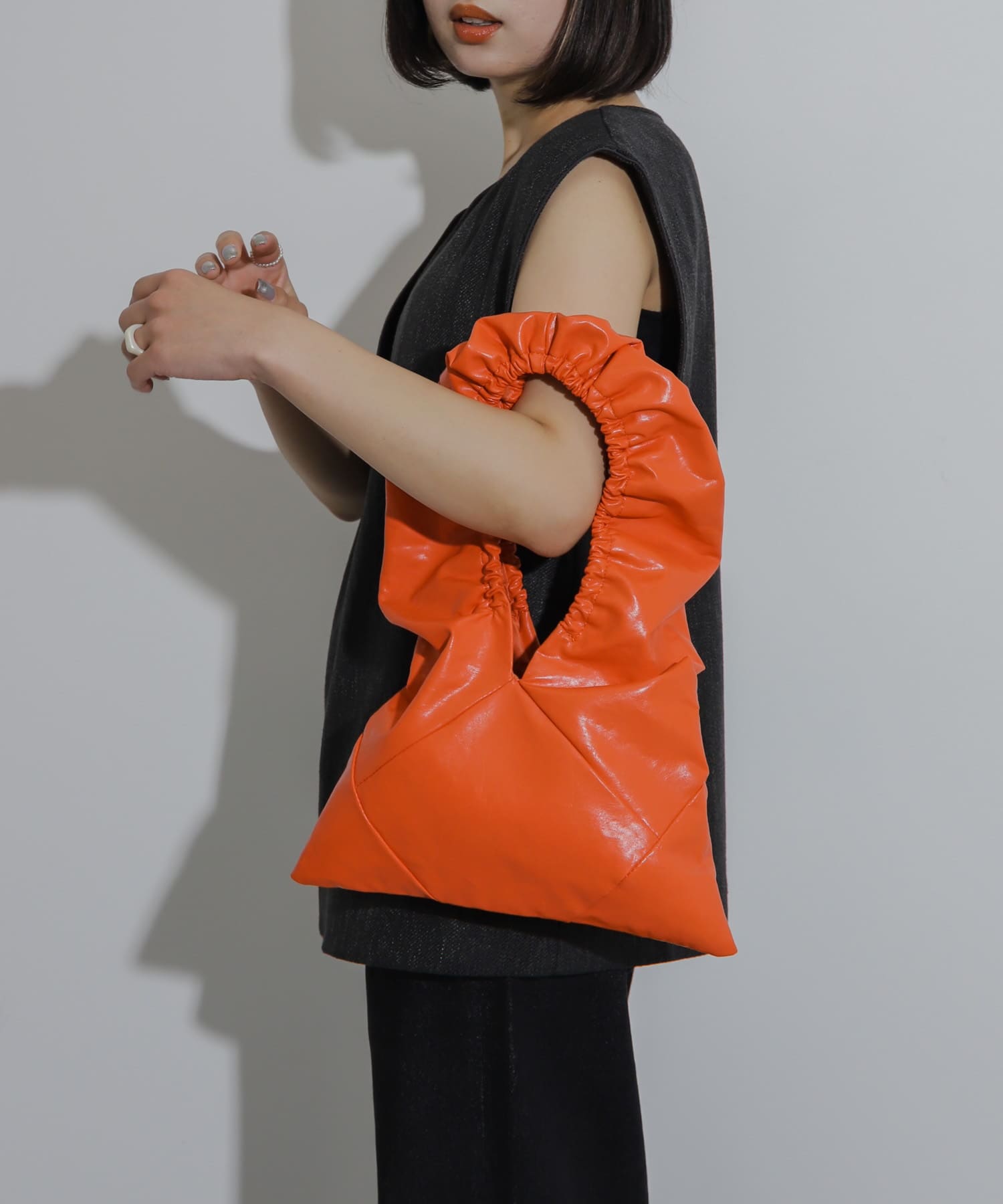 ギャザーハンドバッグ RED one