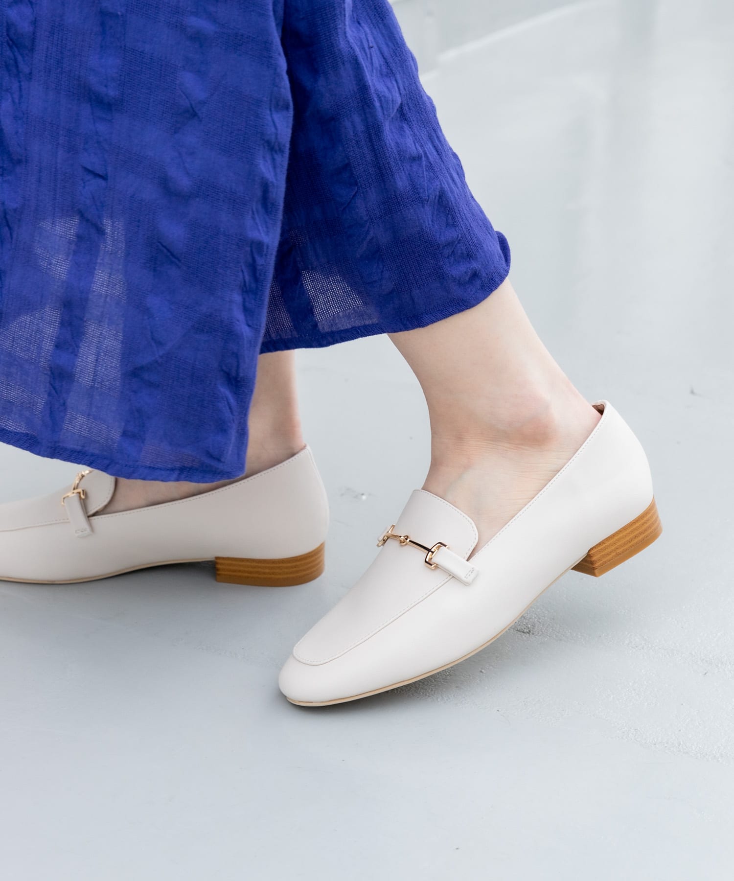 フェイクレザービットローファー IVORY S