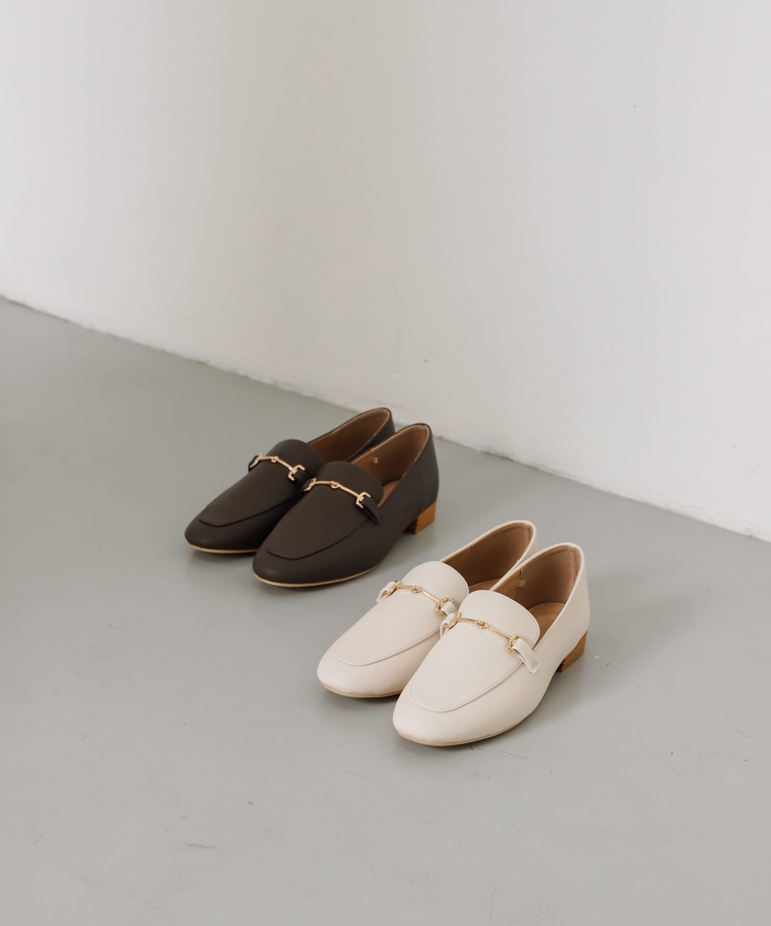 フェイクレザービットローファー IVORY L