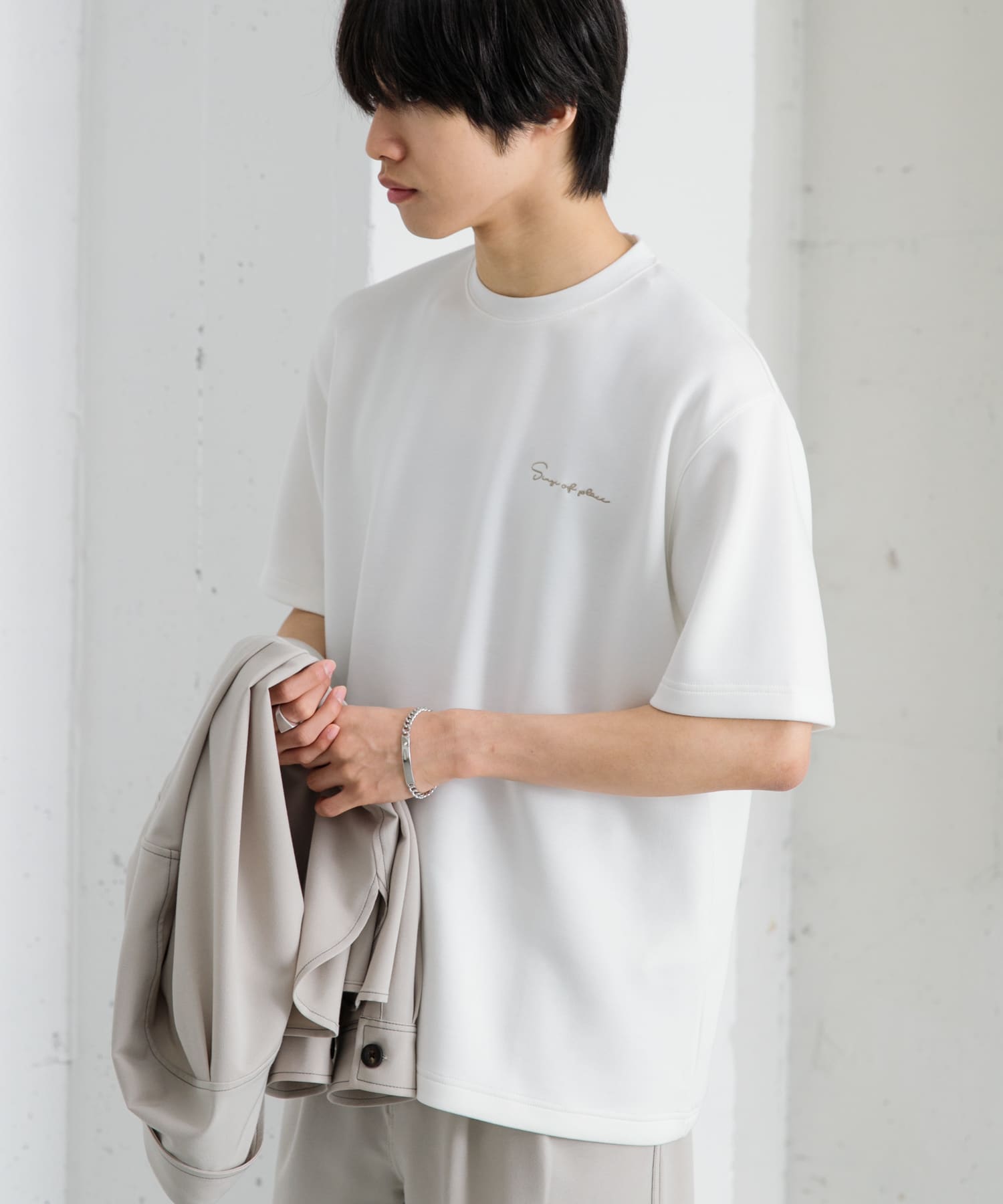 WHT×WHT