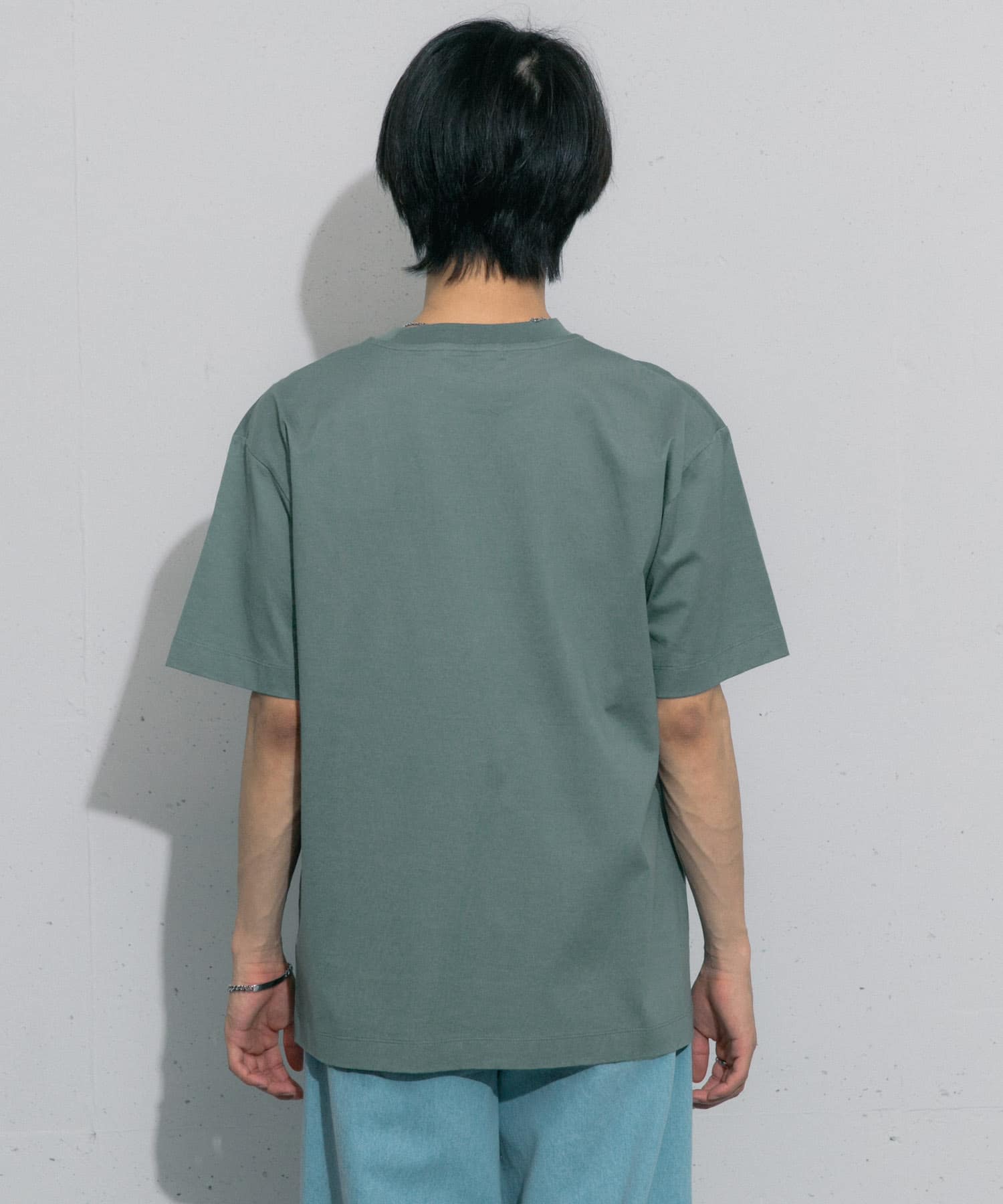 GREEN