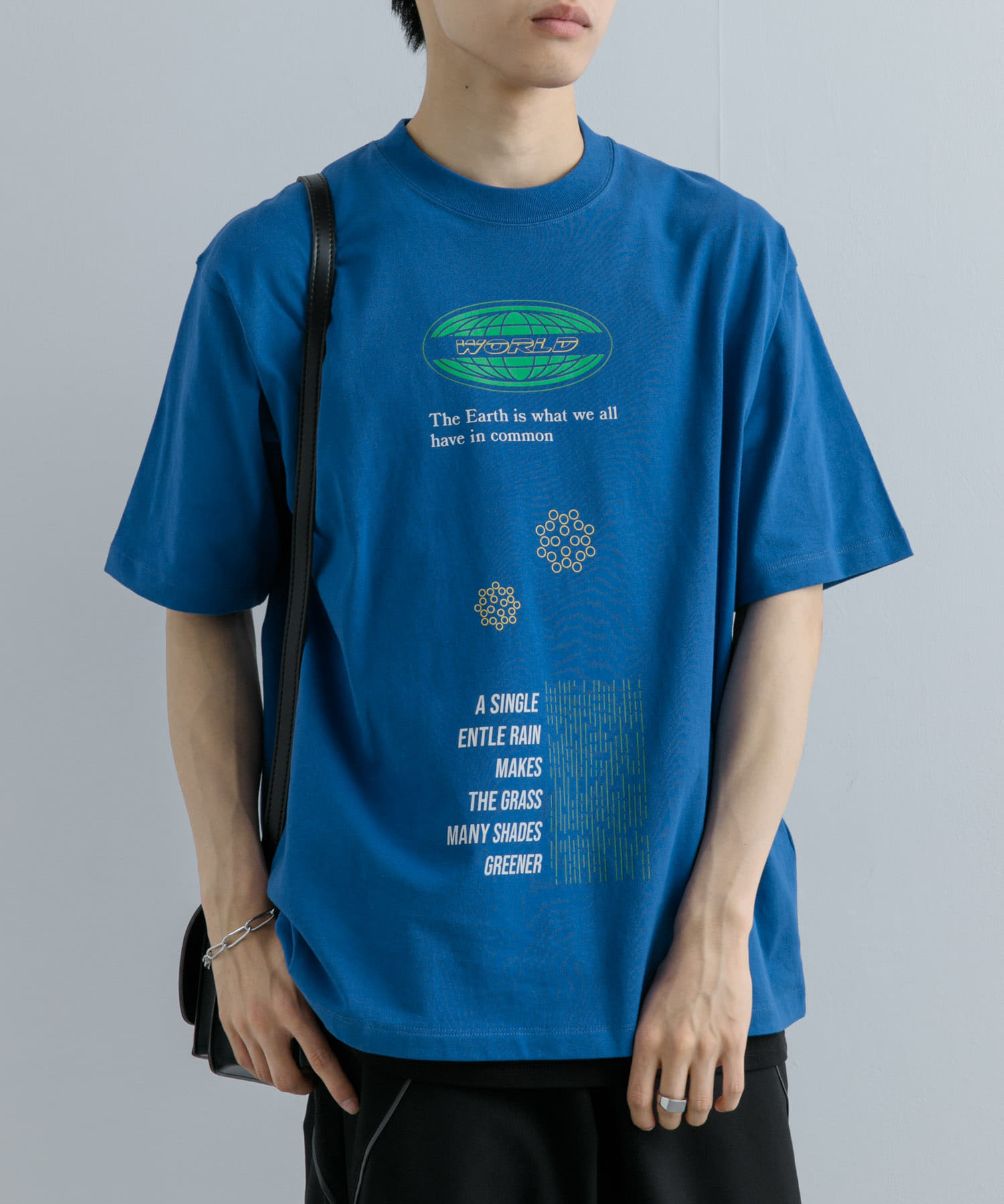 ROYAL BLUE