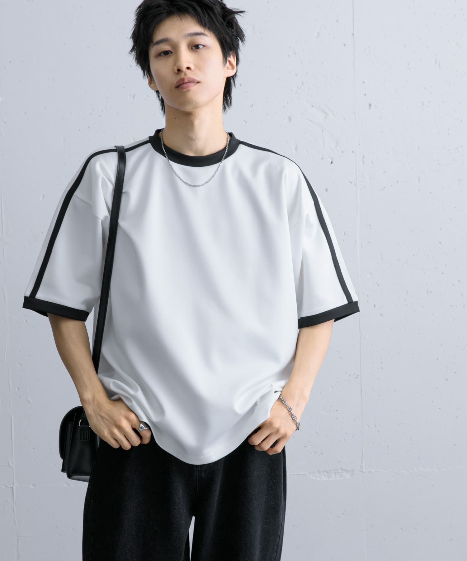 WHT×BLK