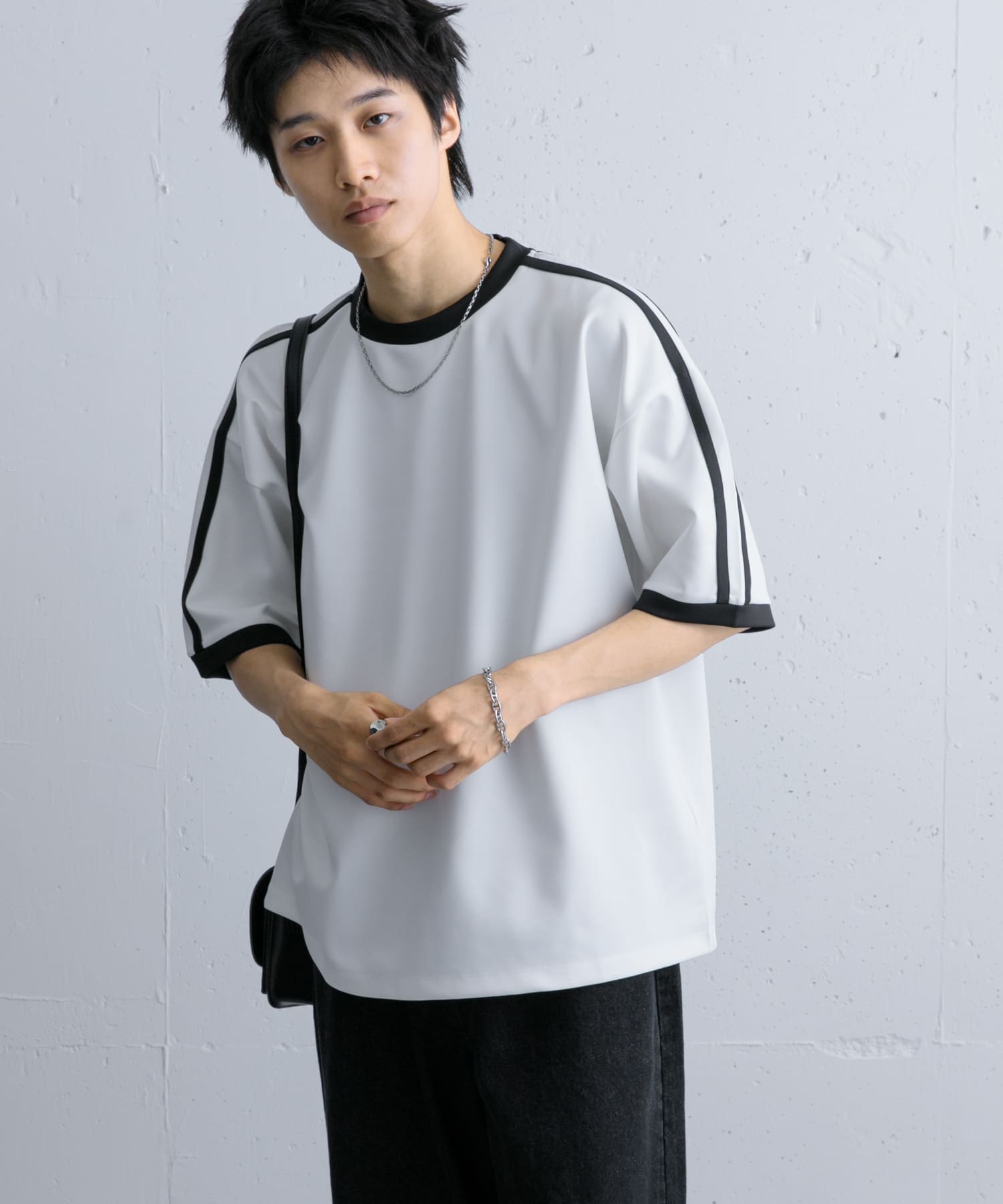 WHT×BLK