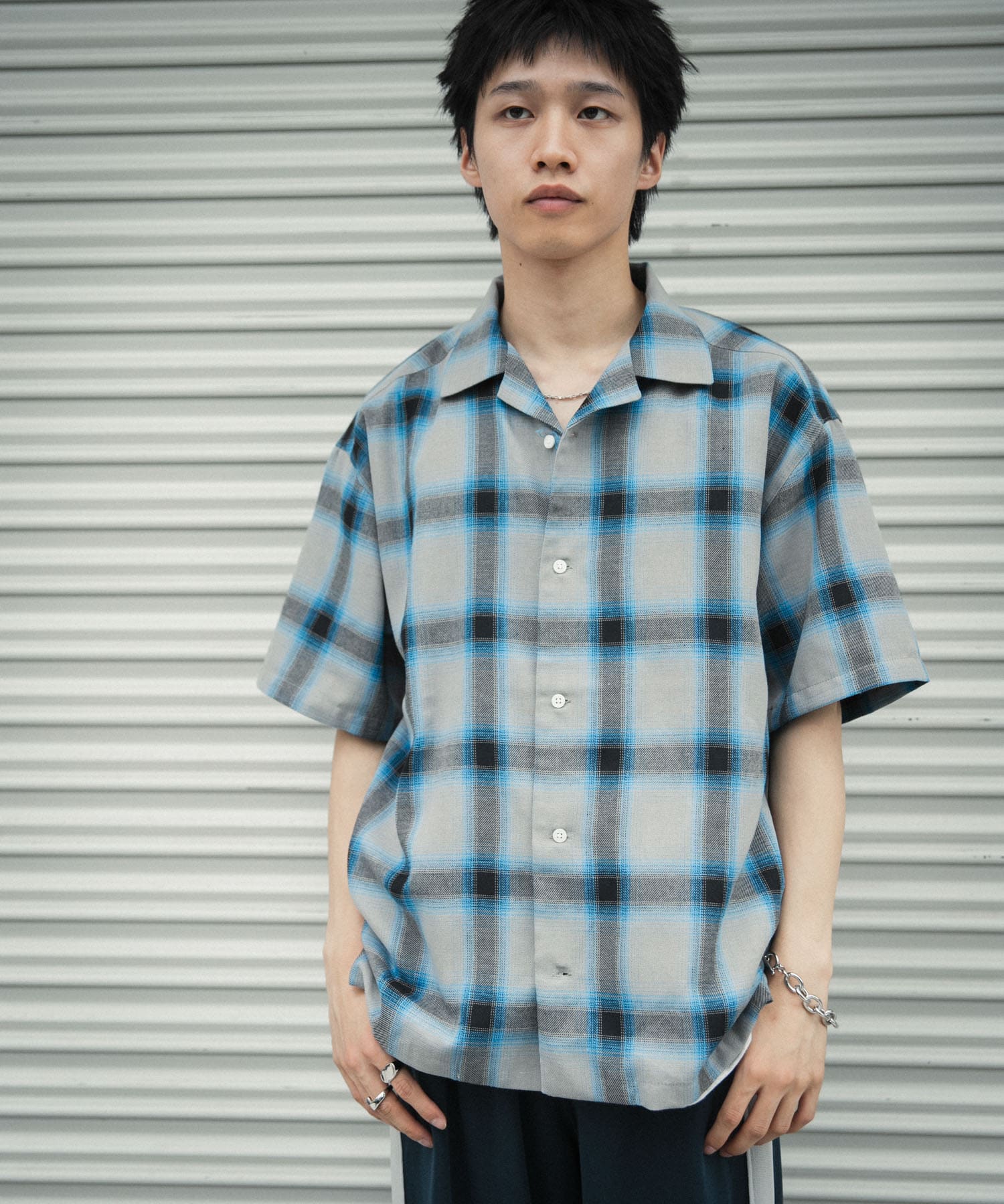 GRY×BLUE