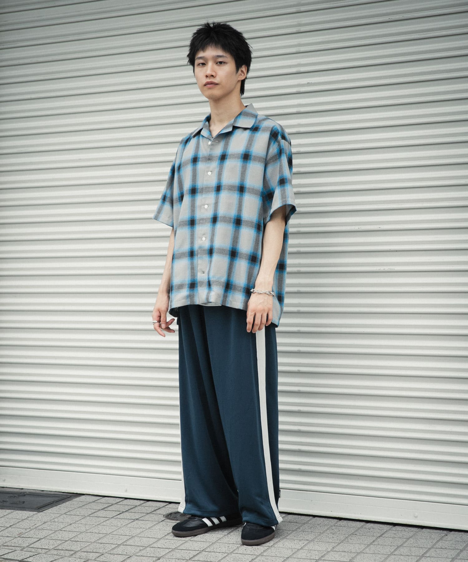GRY×BLUE