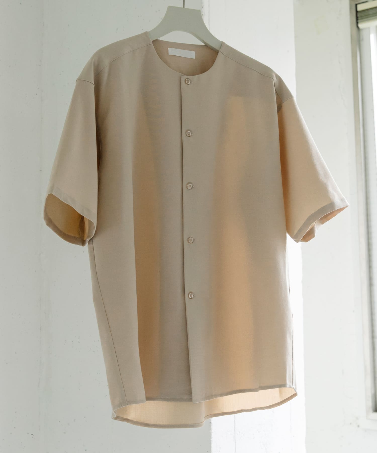 ノーカラーシャツ(5分袖) BEIGE S