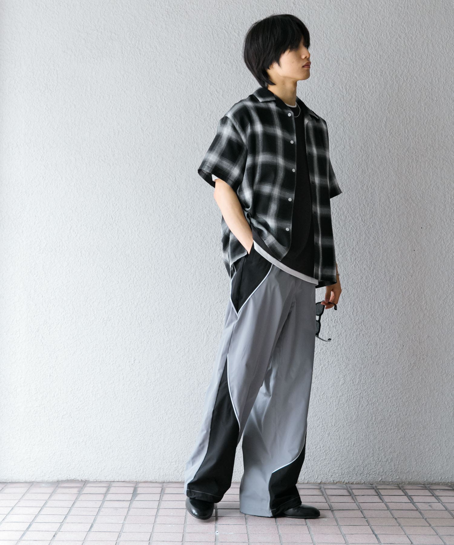 GRY×BLK