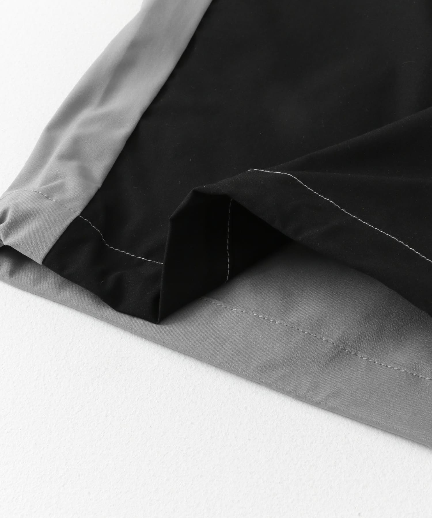 GRY×BLK