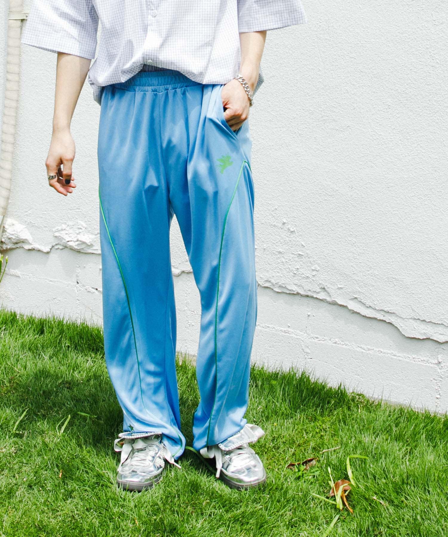  originals X TOP SHOP トラックパンツ　新品 別注』SHUHEI KOKI×SENSE OF PLACE トラックパンツ(M L.BLUE): ボトム