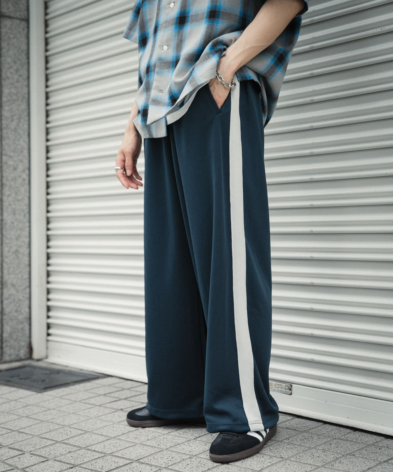 BLU×LGRY