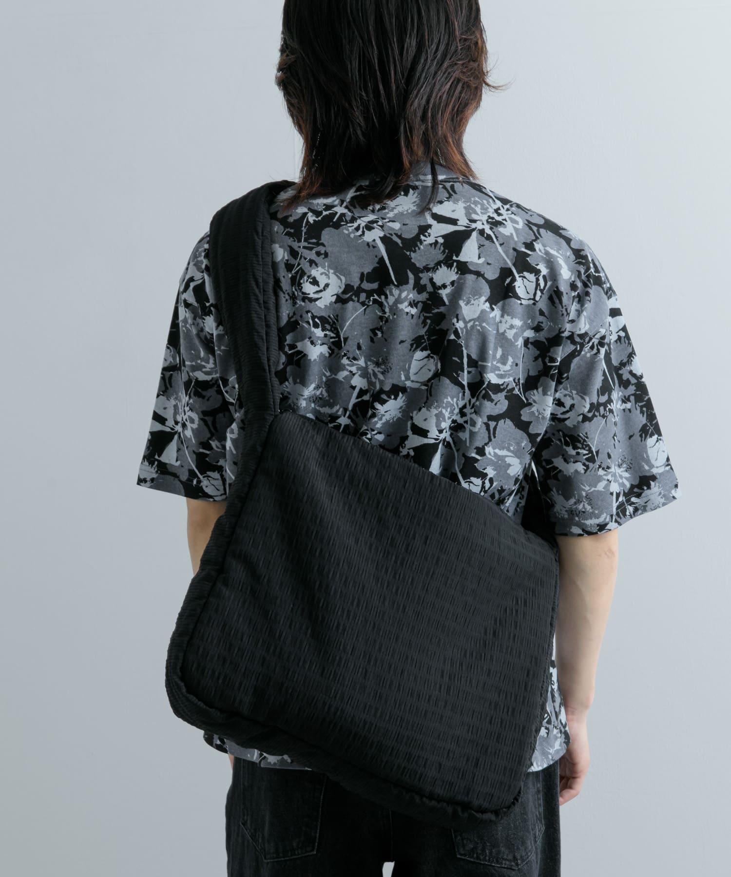 パデッドビッグショルダーA BLACK one