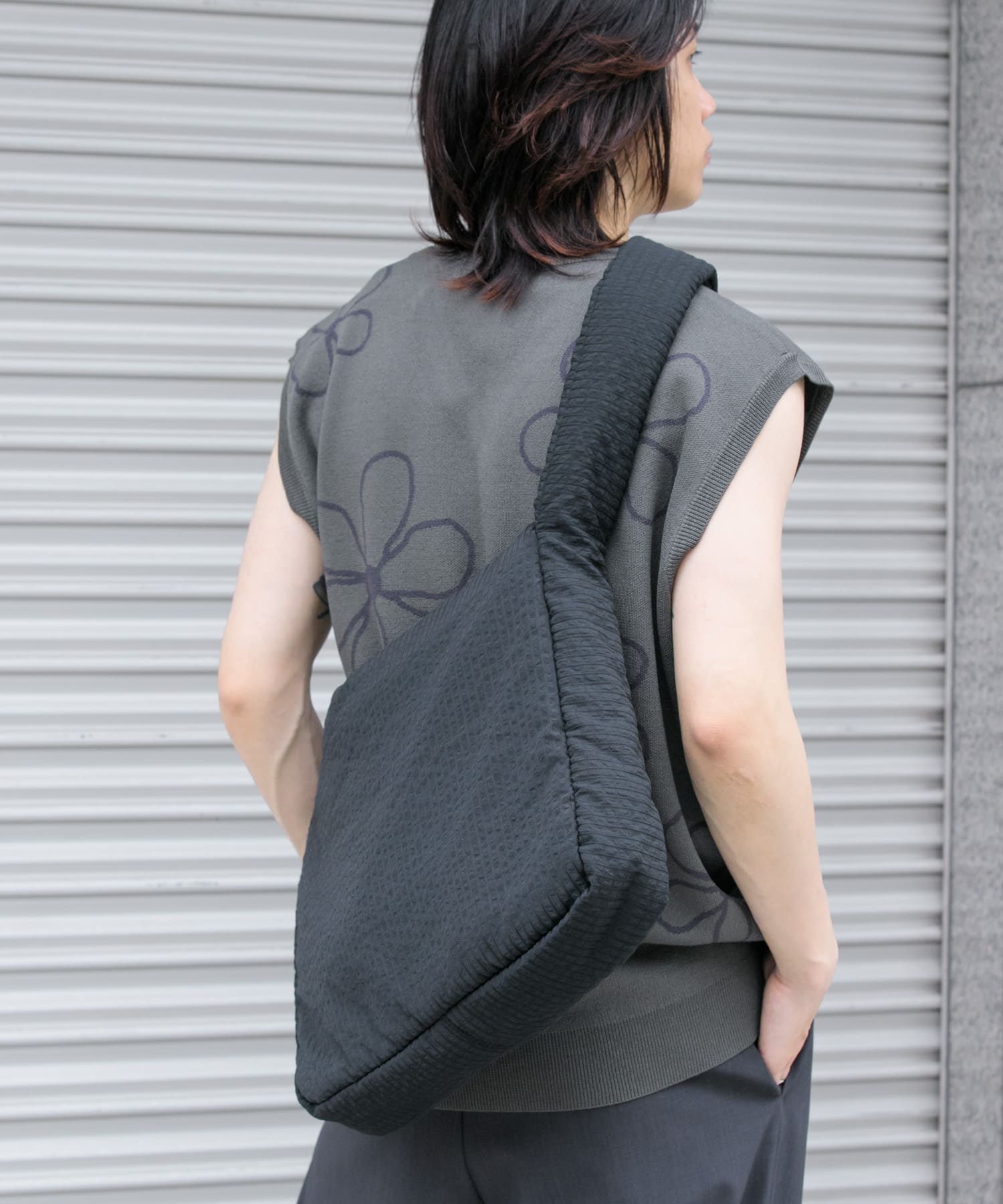 パデッドビッグショルダーB BLACK one
