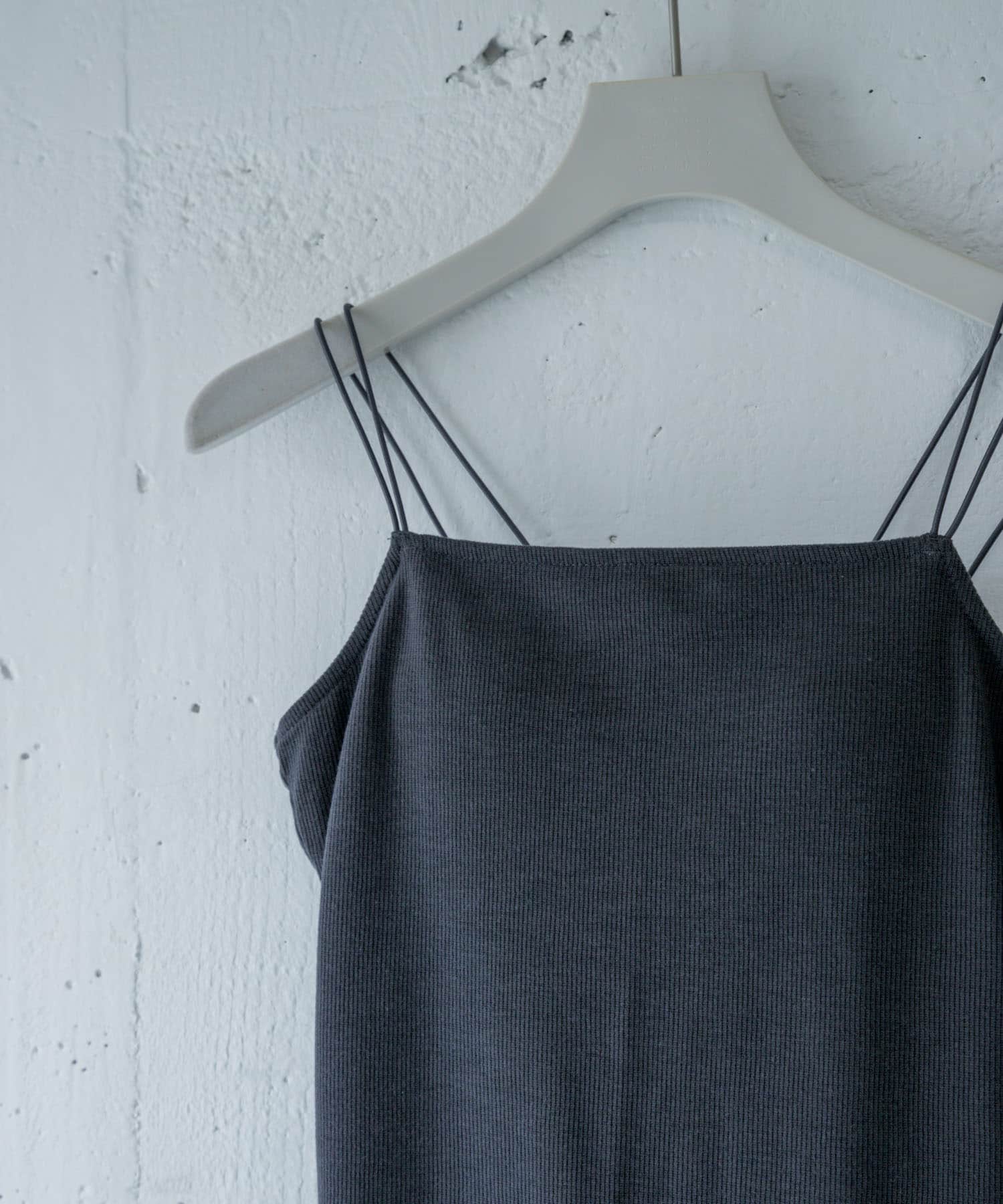 『一部WEB限定カラー』『サイズ展開あり』ダブルストラップカップツキキャミソール CHARCOAL COMPACT