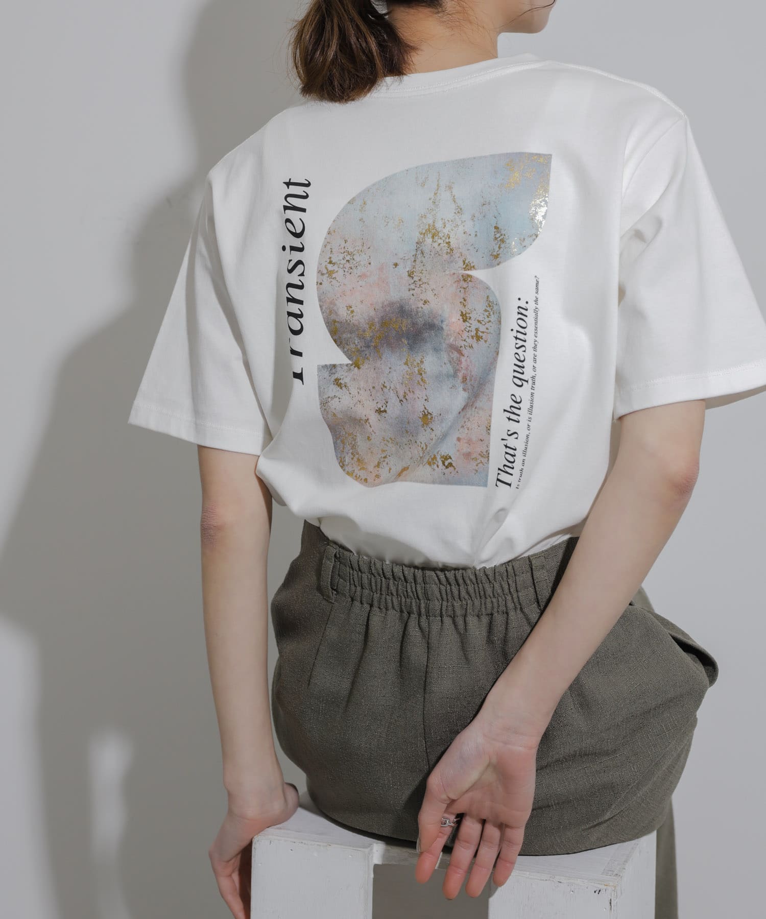 グラフィックTシャツ(半袖)