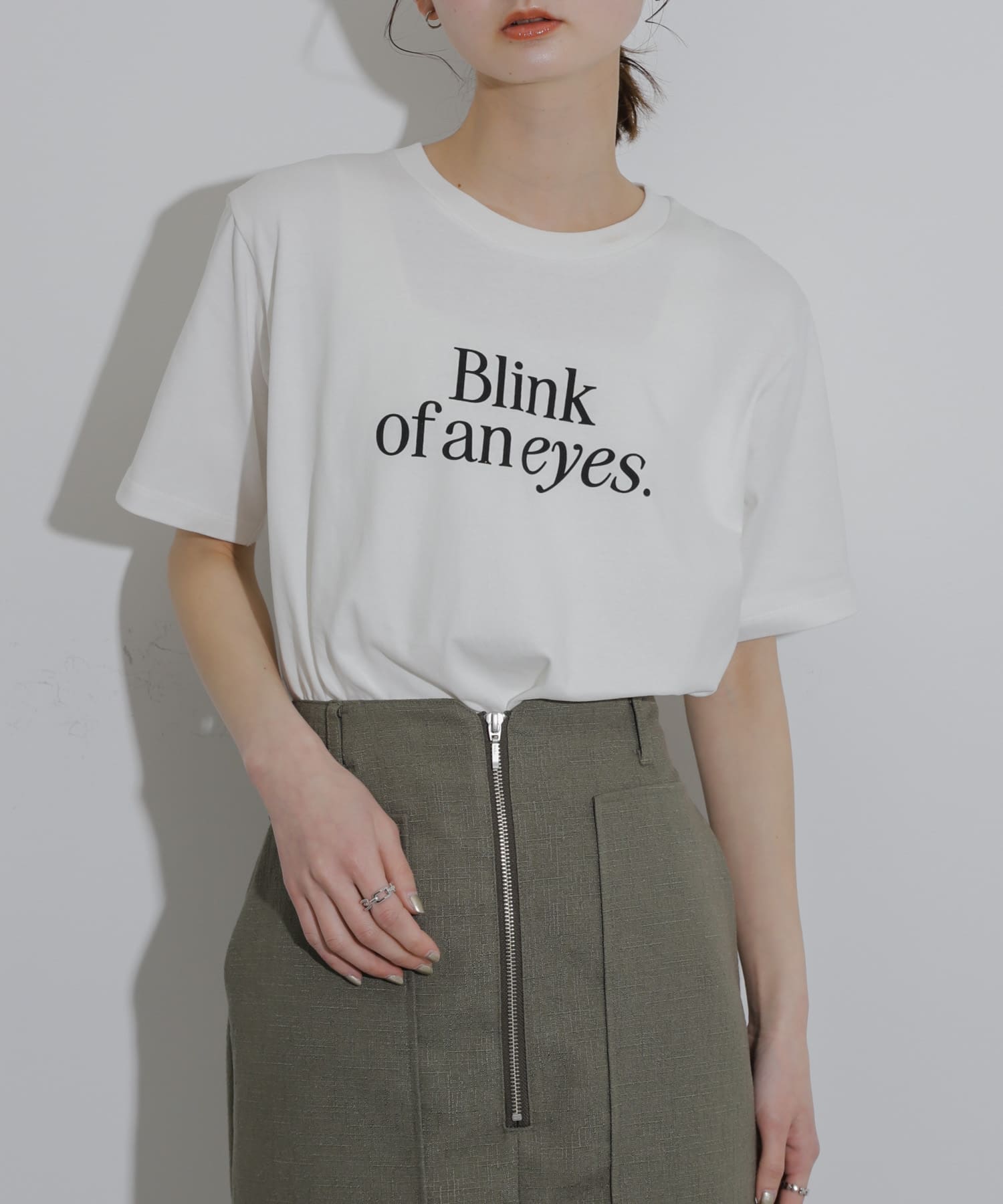 GRAPHIC-B