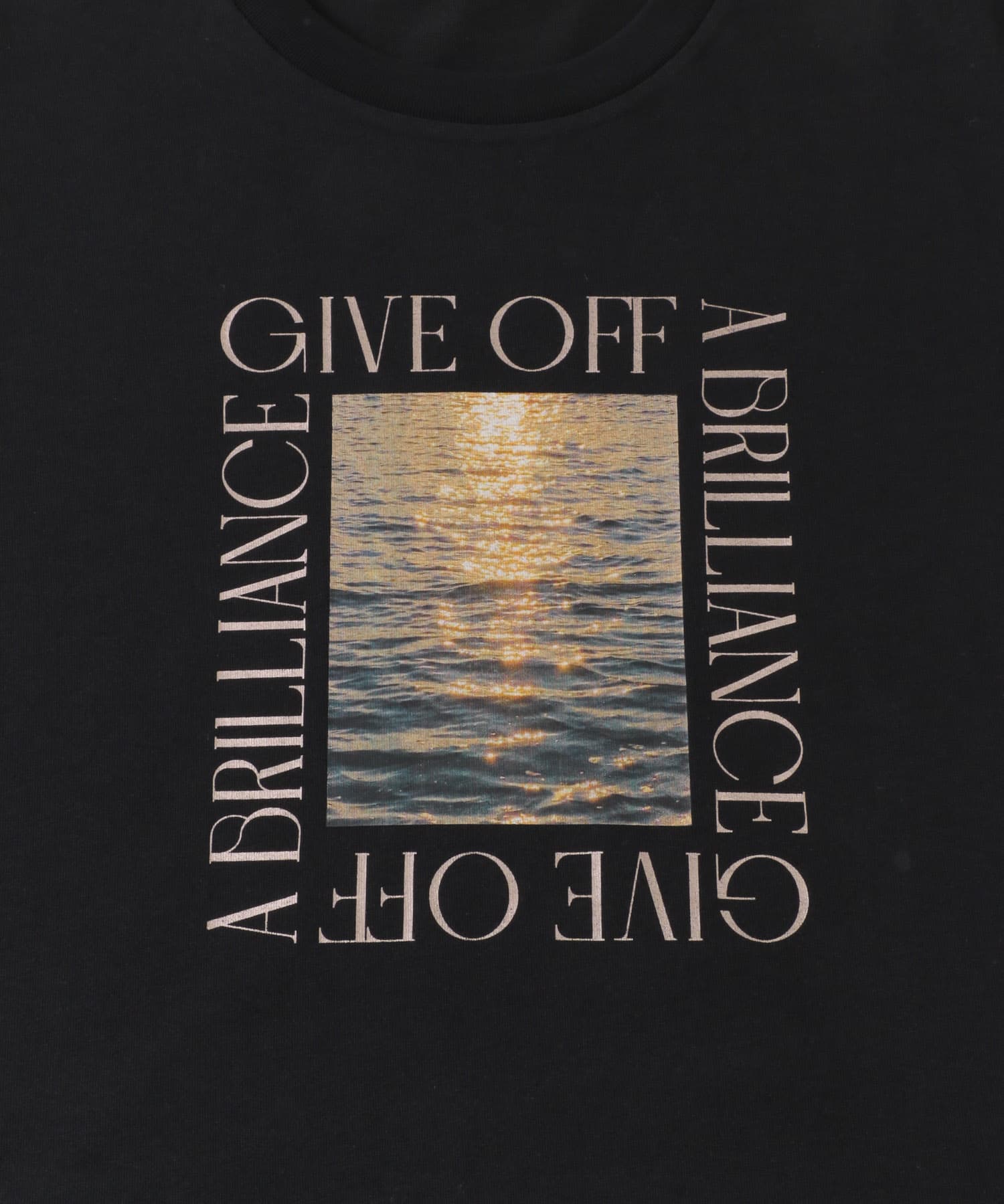 グラフィックTシャツ(半袖) GRAPHIC-F one
