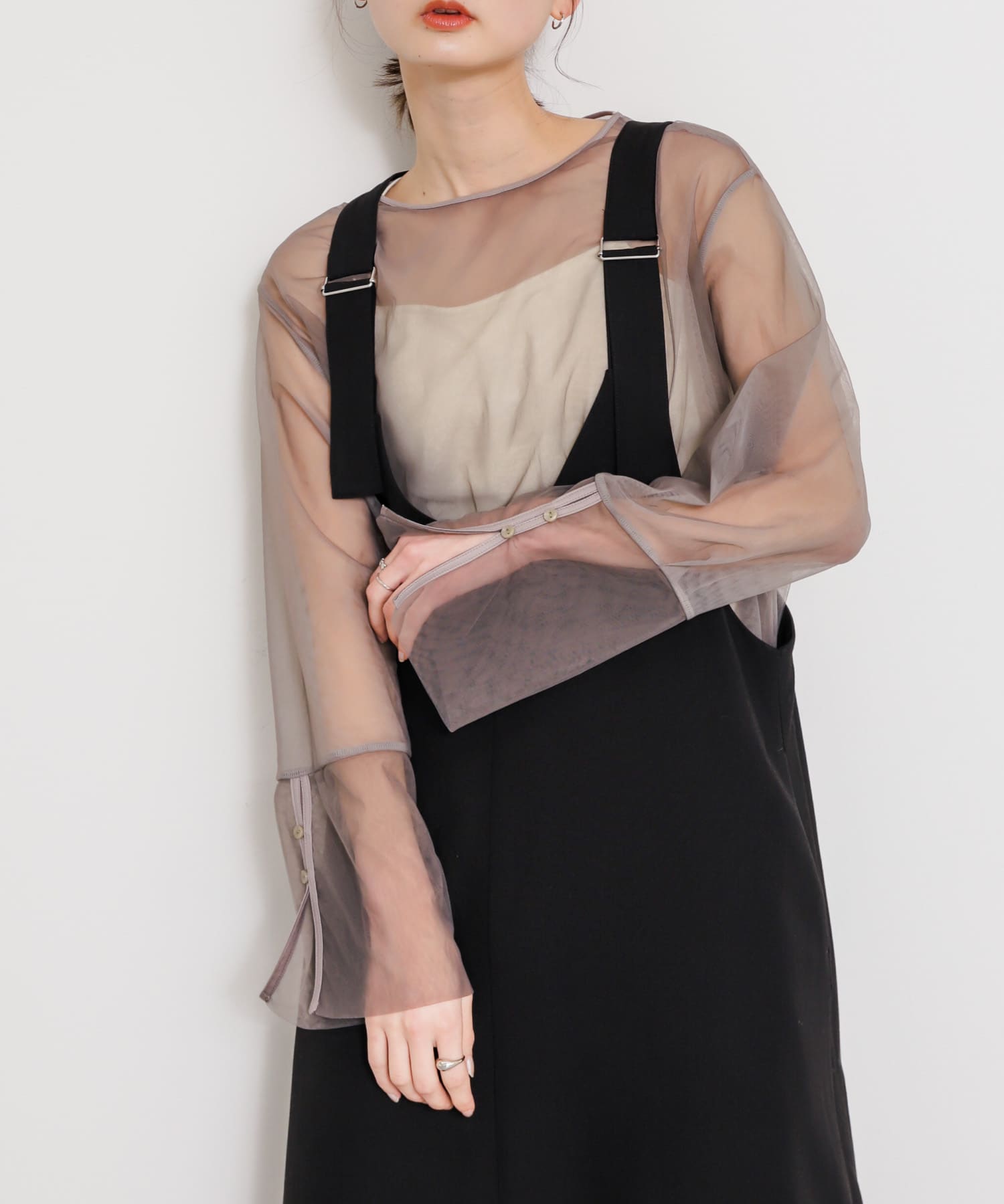 身長：169cm サイズ：one