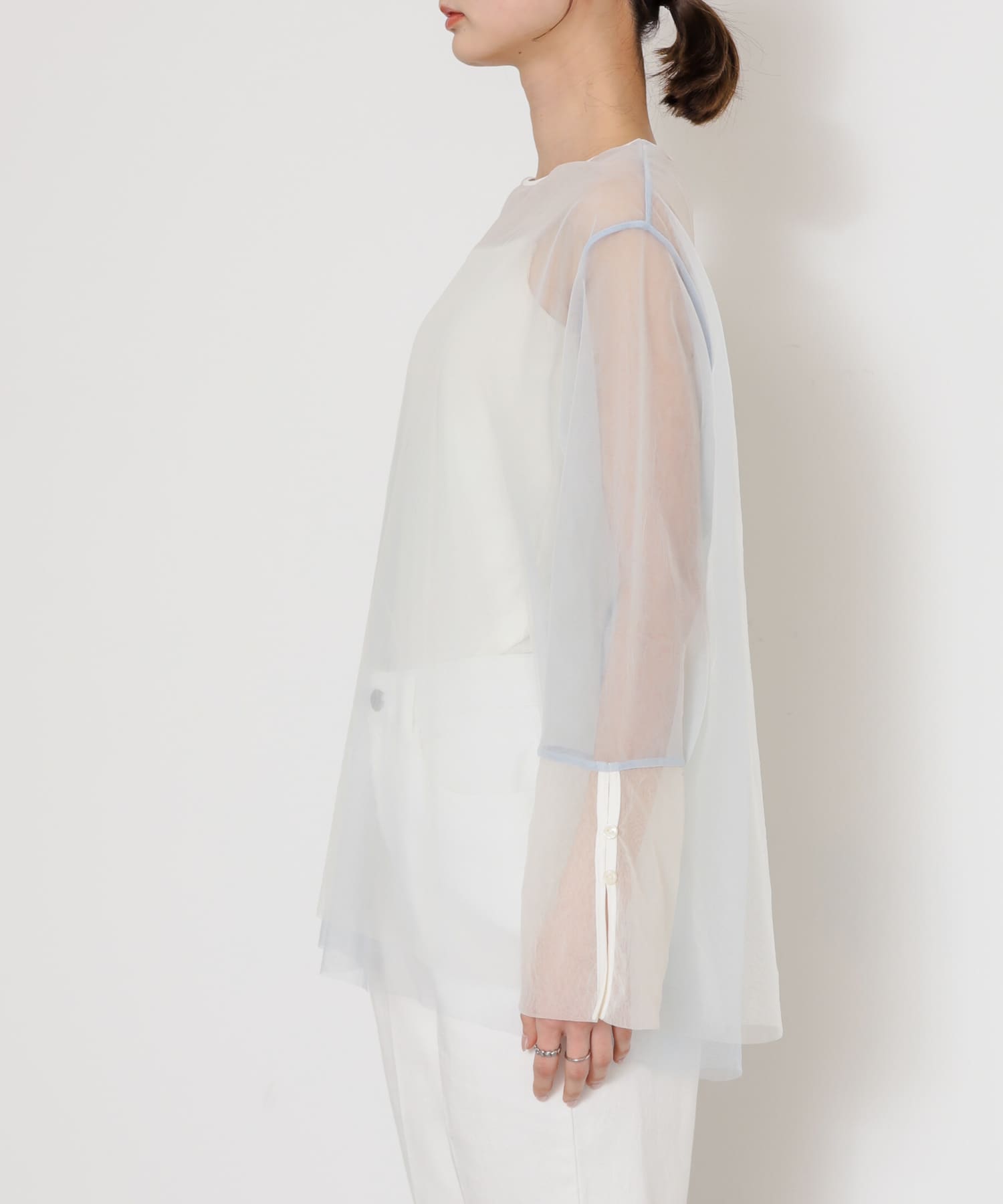 身長：169cm サイズ：one