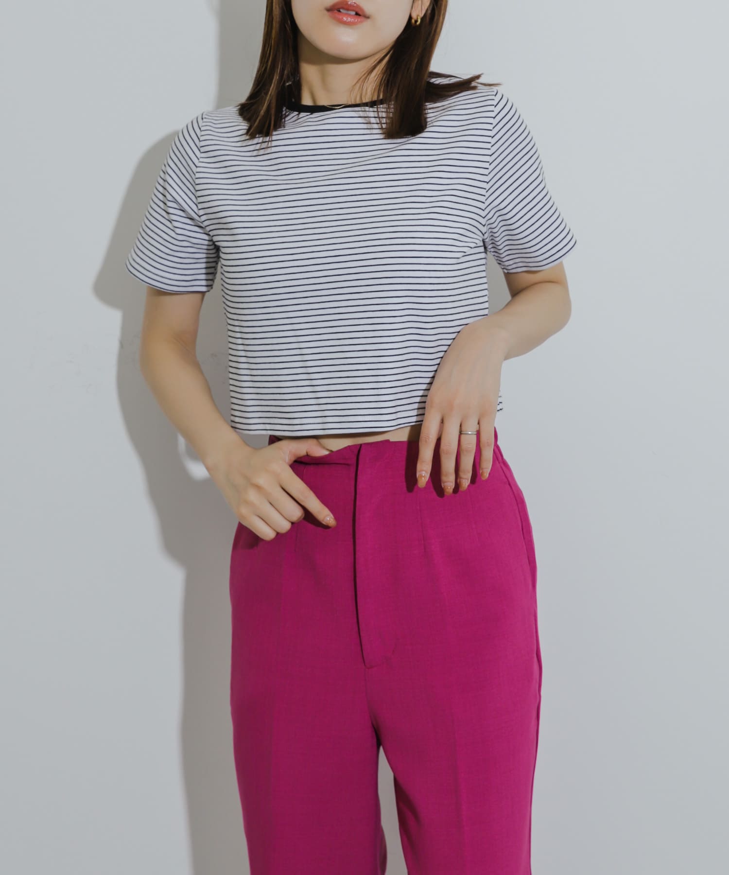 クロップドTシャツ(半袖)