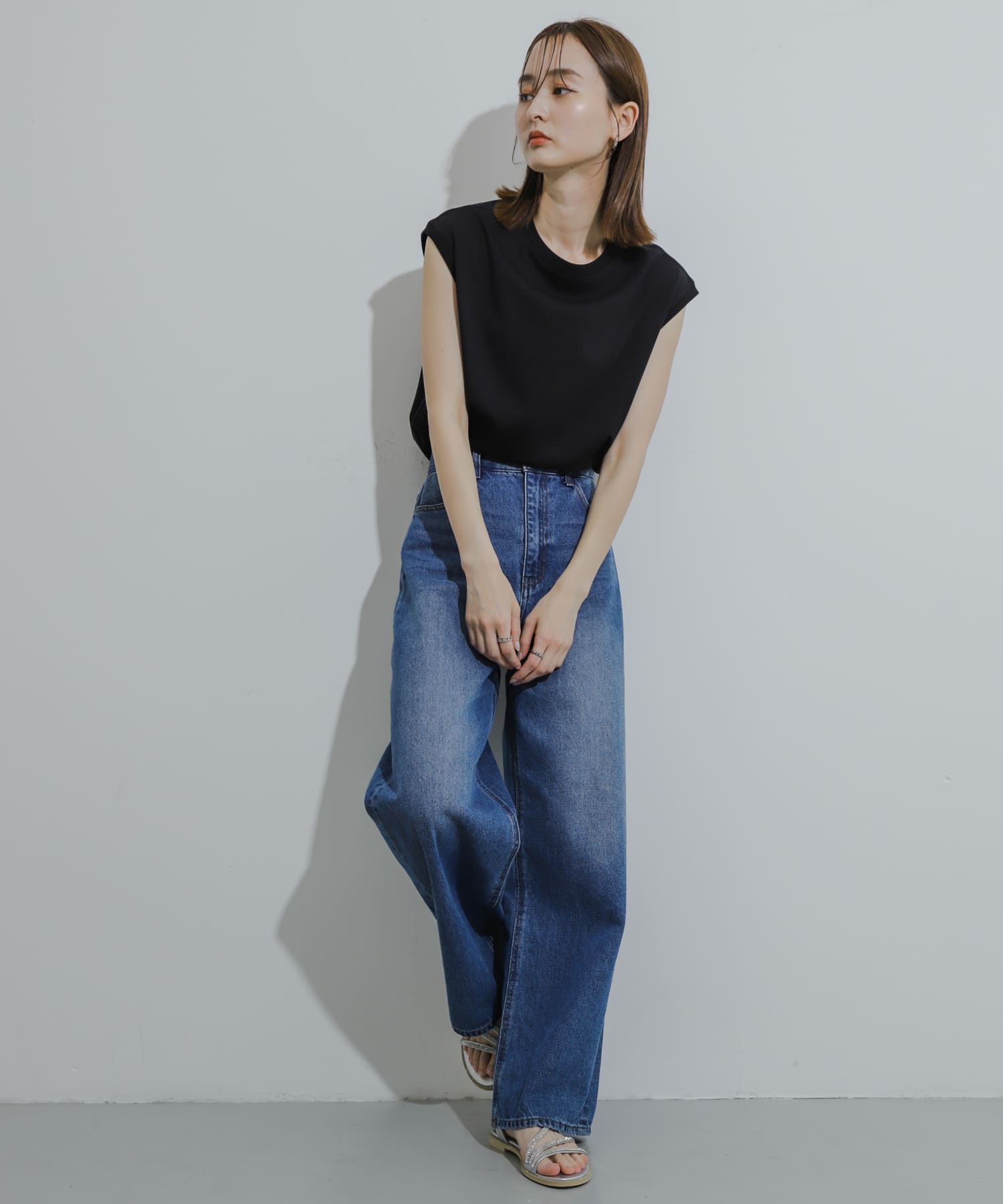 身長：169cm サイズ：one