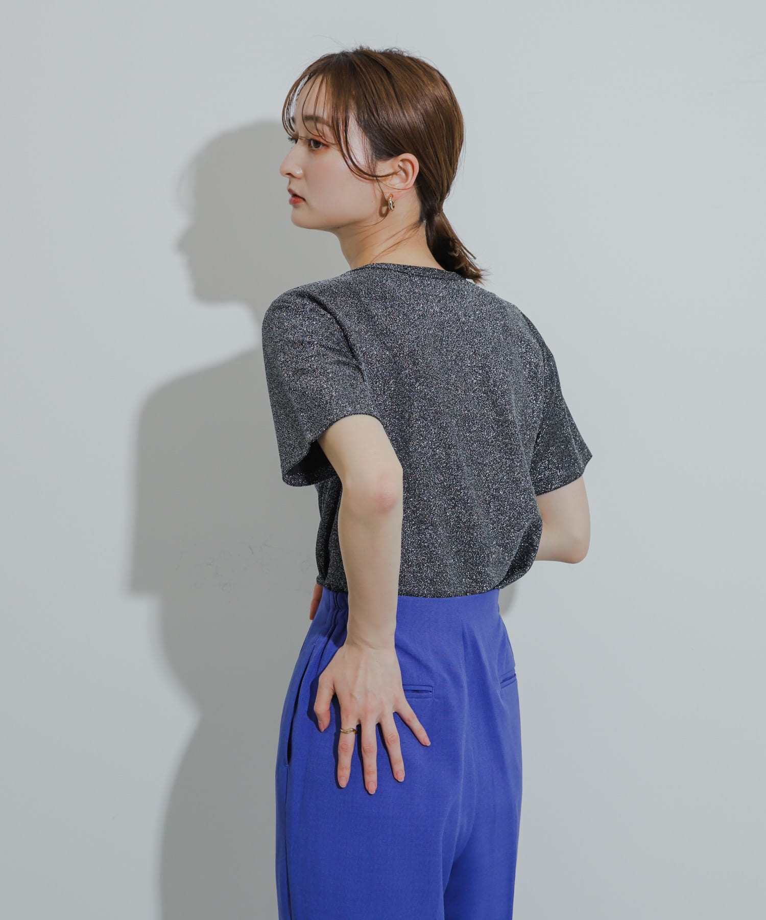 クルーネックラメTシャツ(半袖) BLACK one