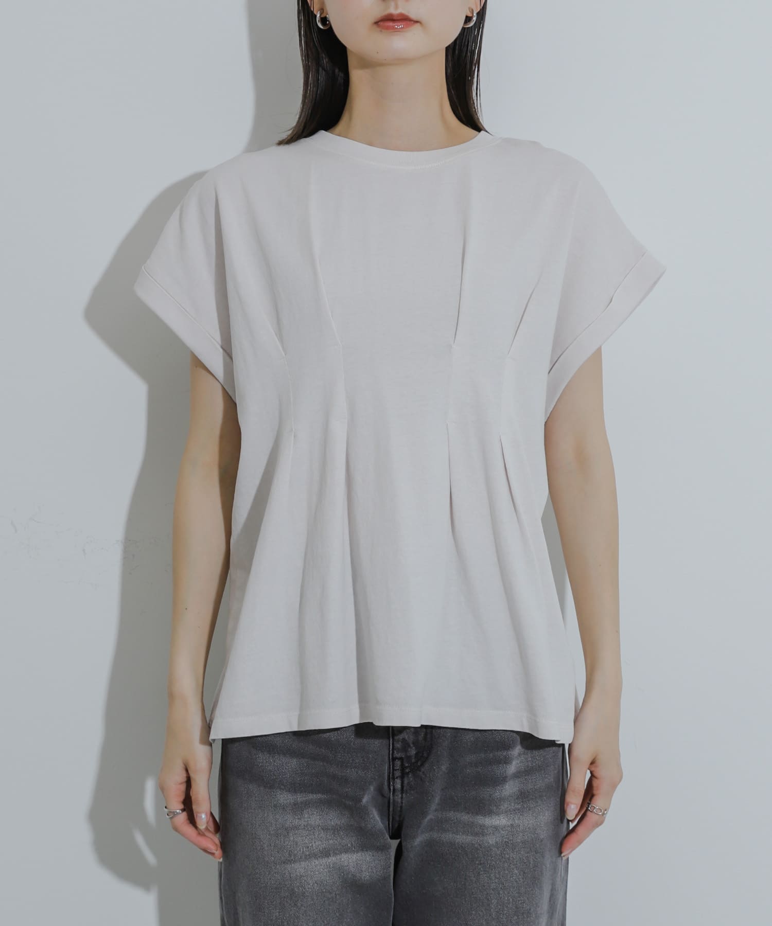 身長：169cm サイズ：one